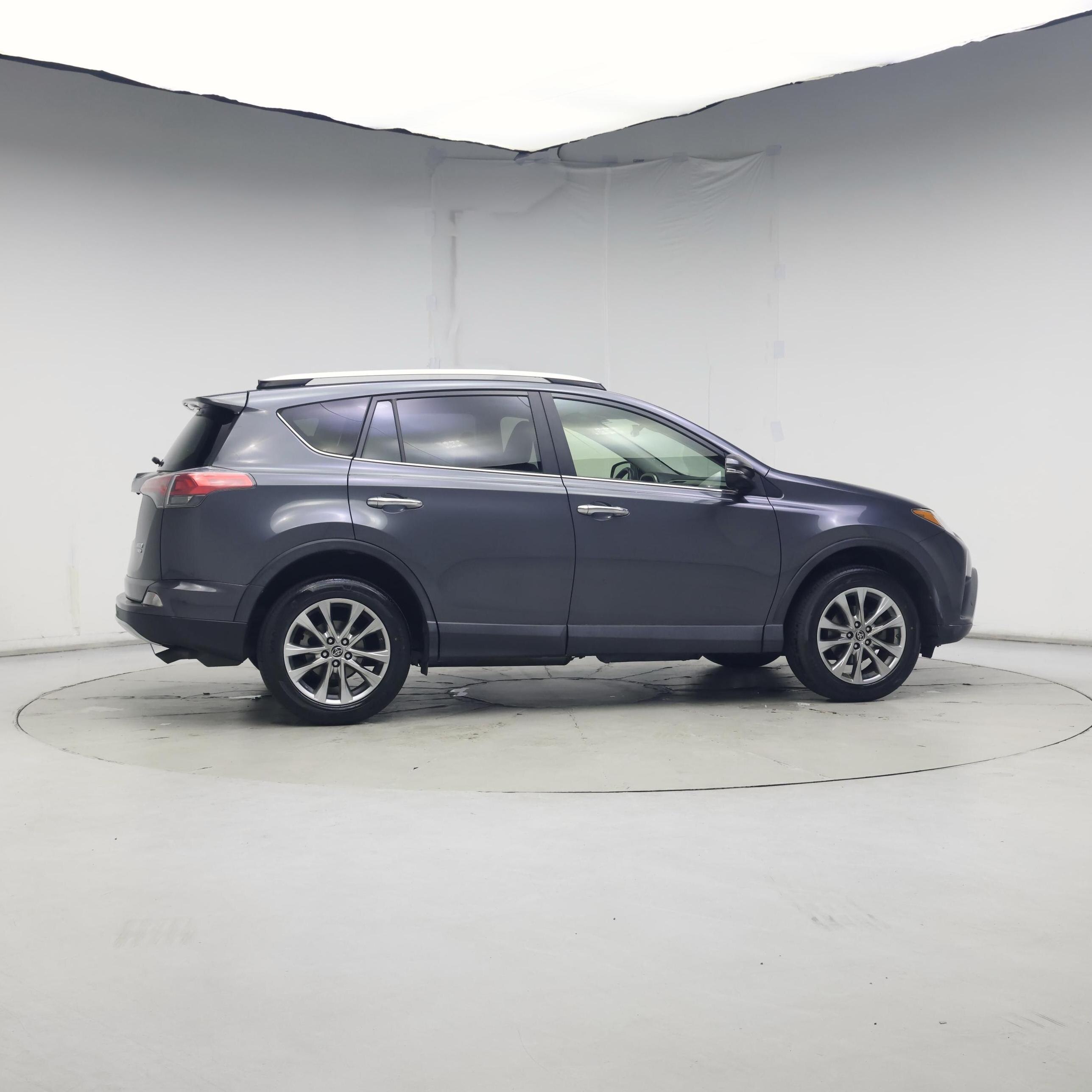 Thumbnail: 2016 Toyota RAV4 - 7