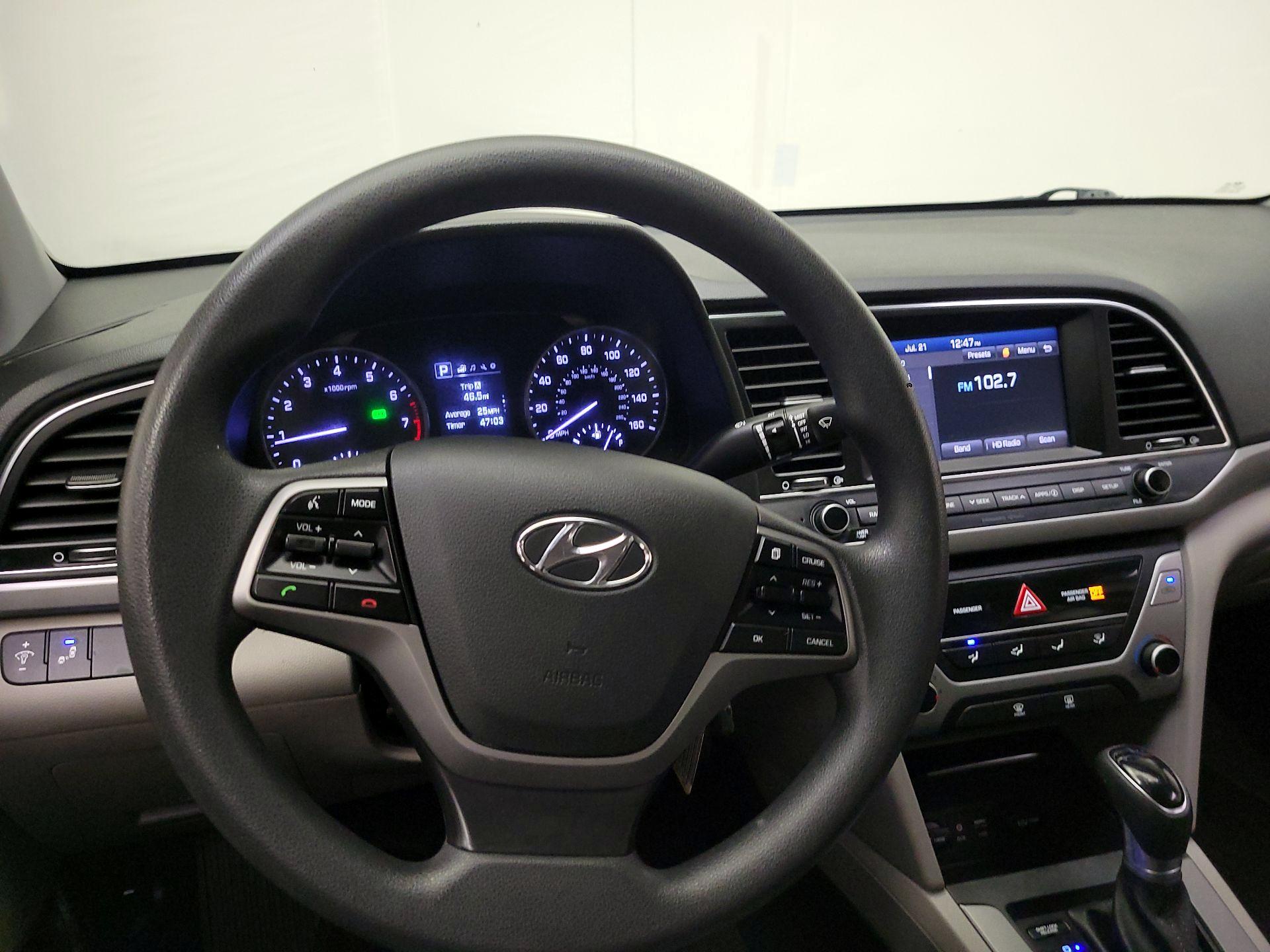 Thumbnail: 2018 Hyundai Elantra - 10