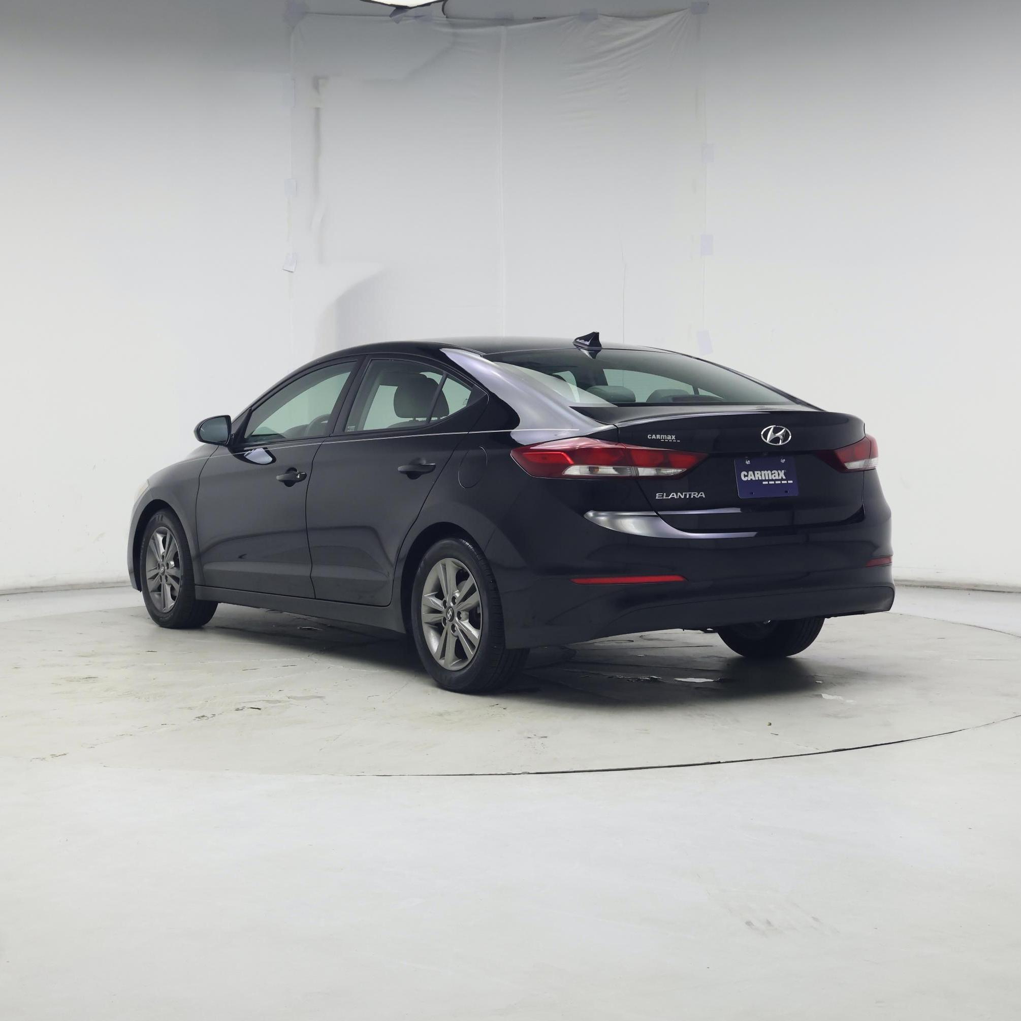 Thumbnail: 2018 Hyundai Elantra - 2