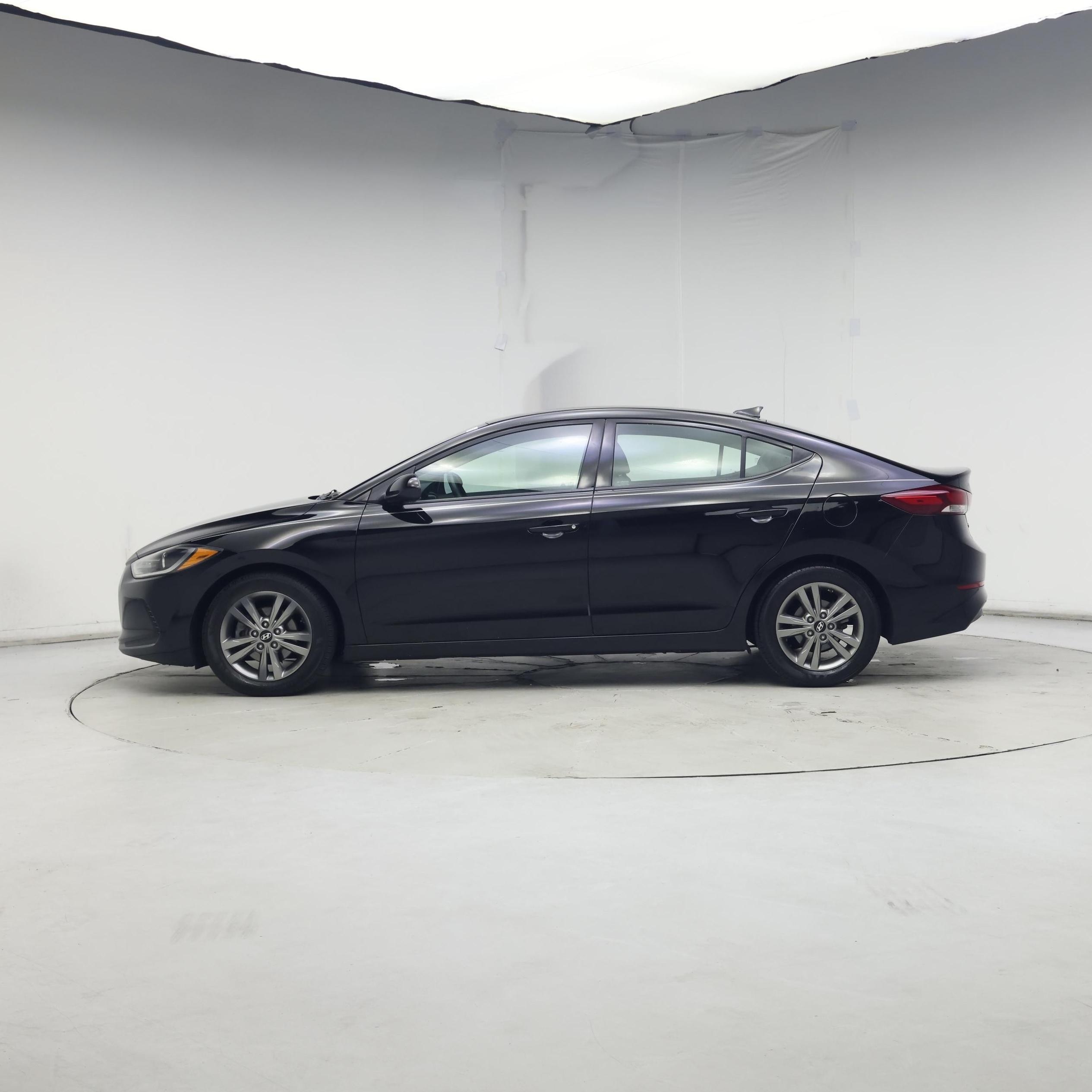 Thumbnail: 2018 Hyundai Elantra - 3