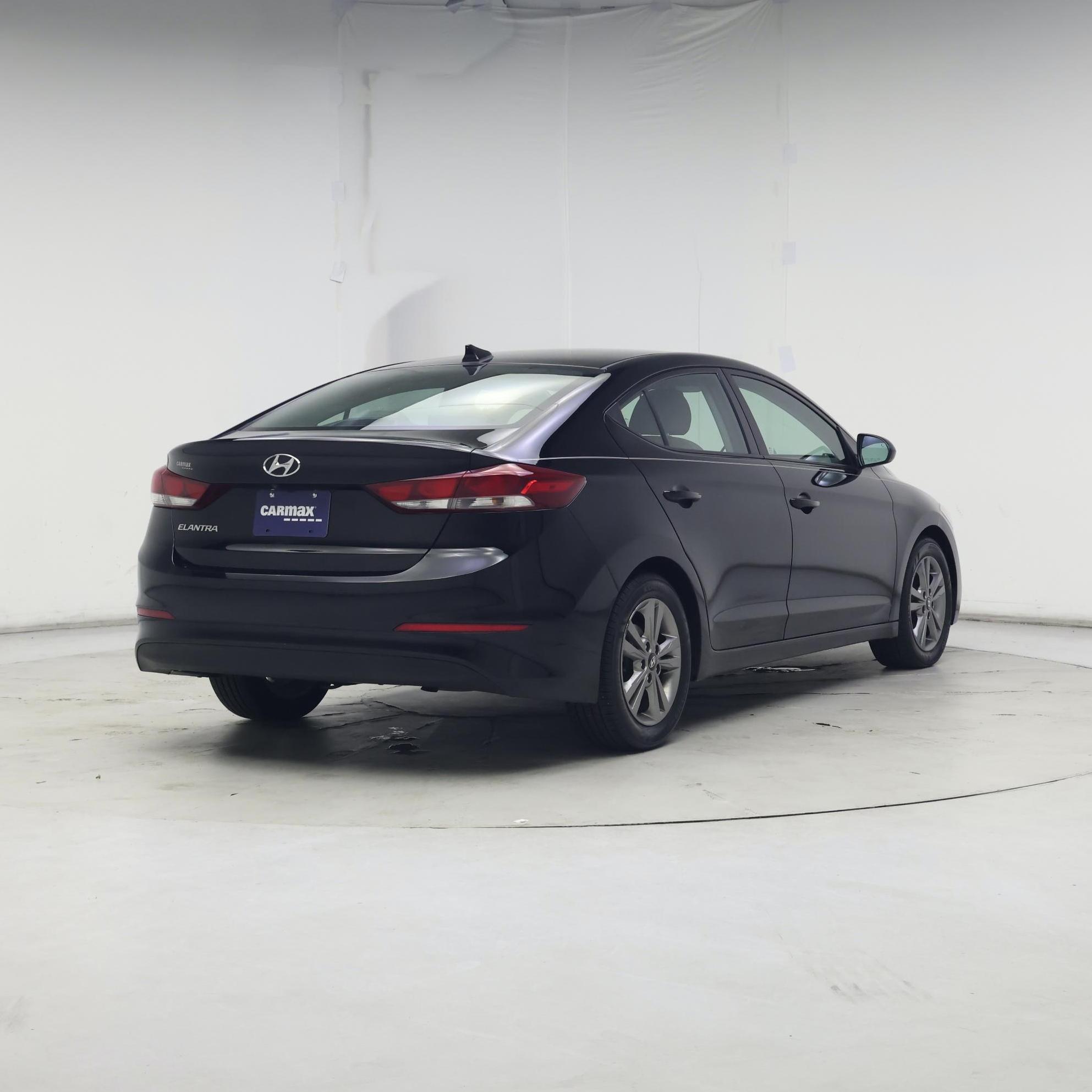 Thumbnail: 2018 Hyundai Elantra - 8