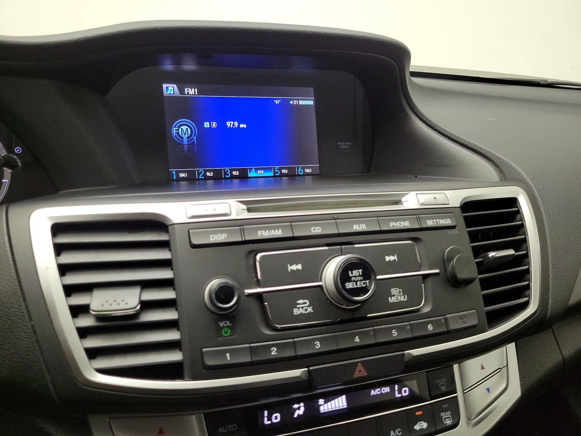 Thumbnail: 2015 Honda Accord - 15