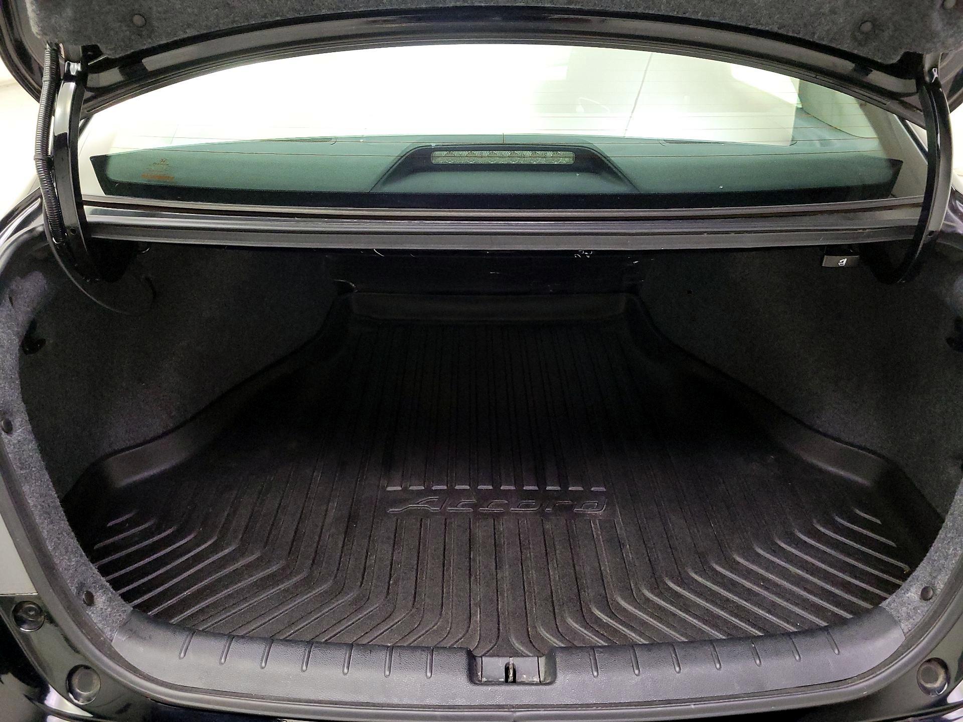 Thumbnail: 2015 Honda Accord - 20