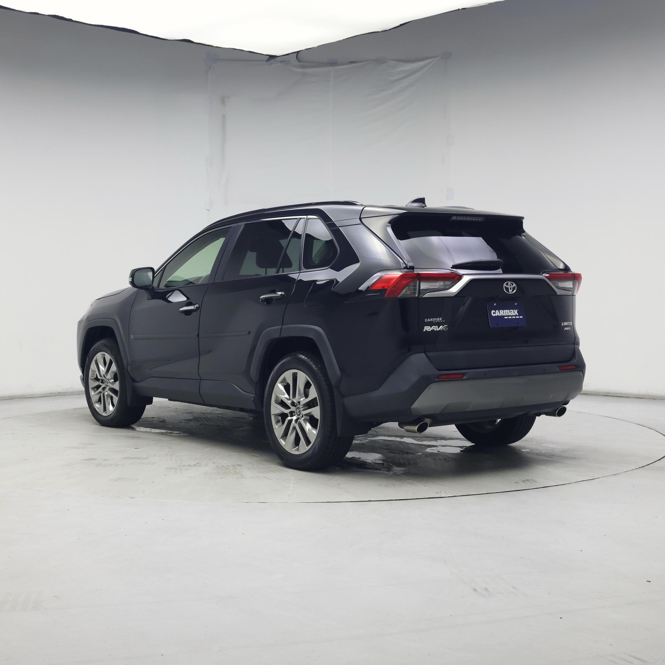 Thumbnail: 2019 Toyota RAV4 - 2