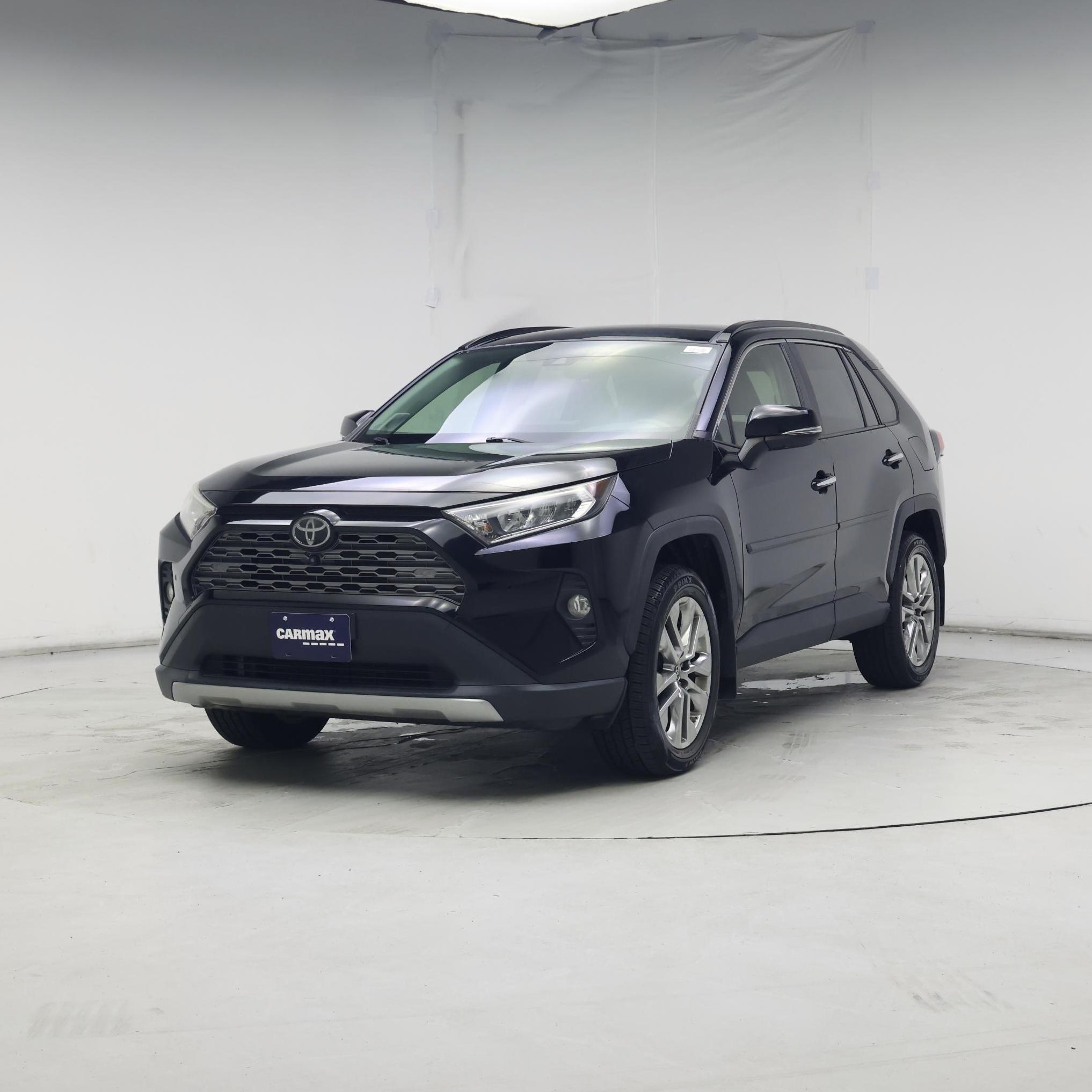 Thumbnail: 2019 Toyota RAV4 - 4