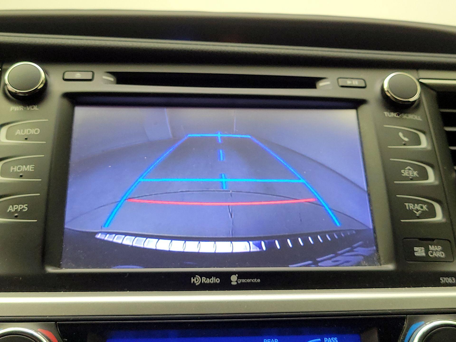 Thumbnail: 2014 Toyota Highlander - 14
