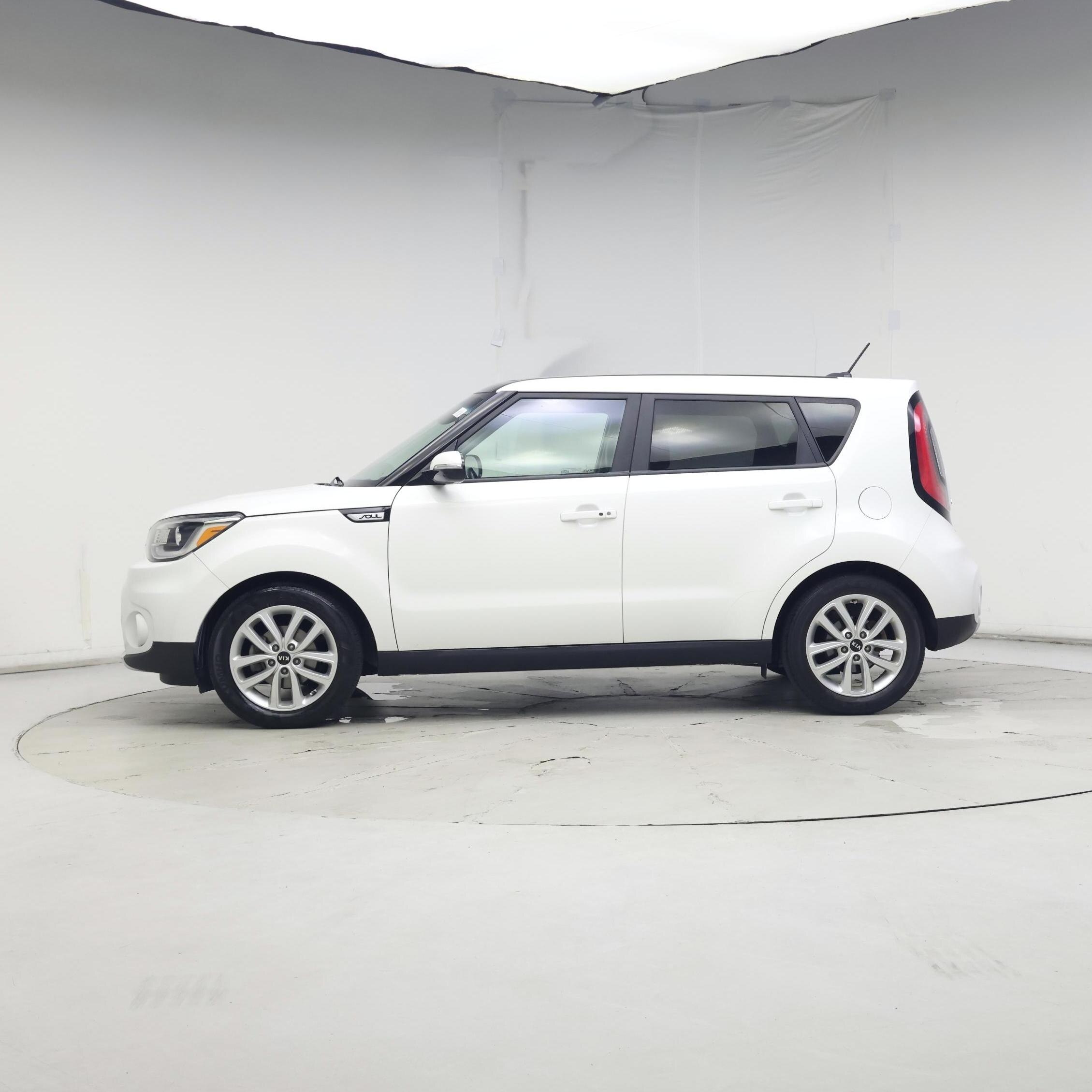 Thumbnail: 2018 Kia Soul - 3