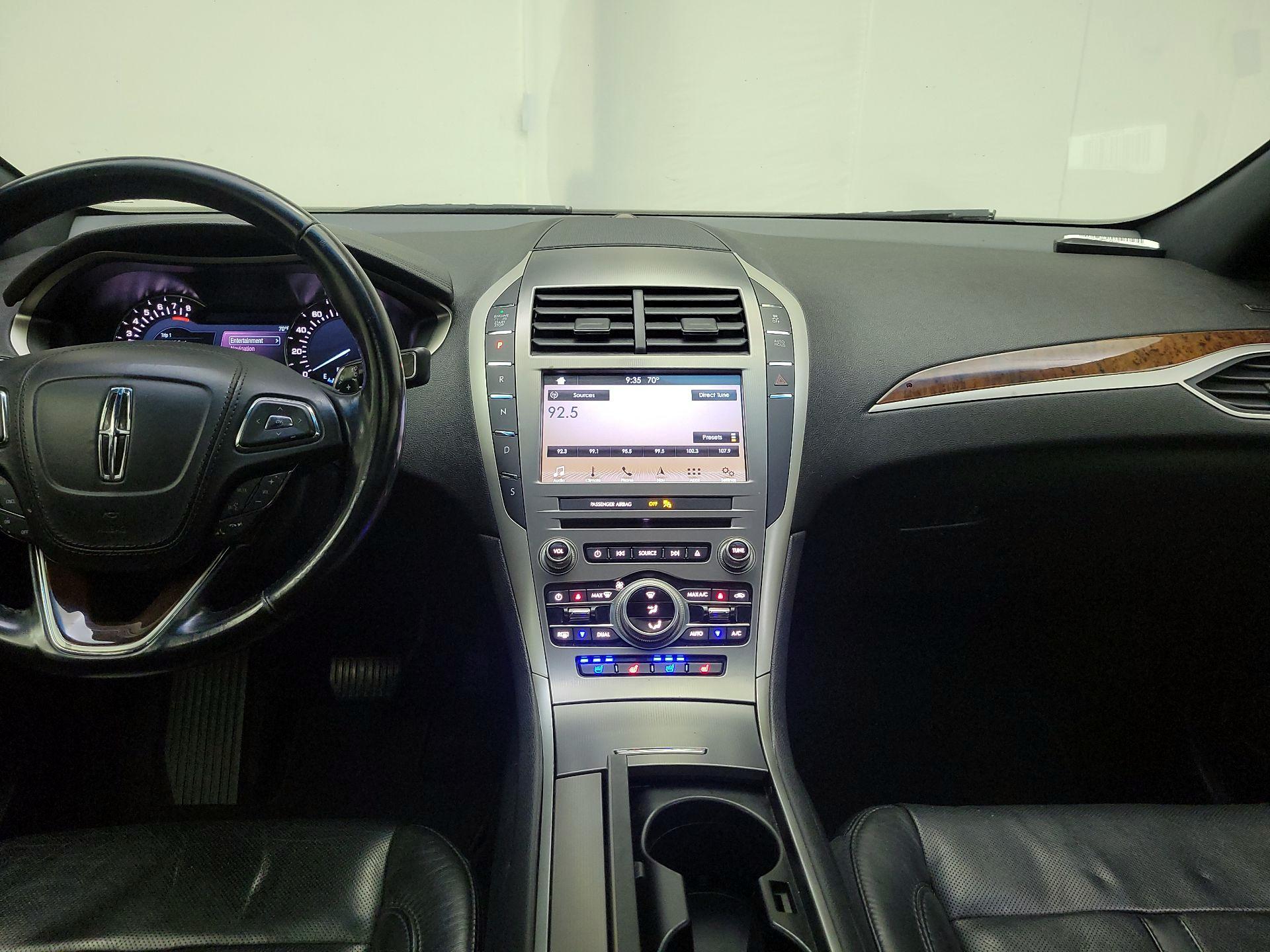 Thumbnail: 2017 Lincoln MKZ - 9