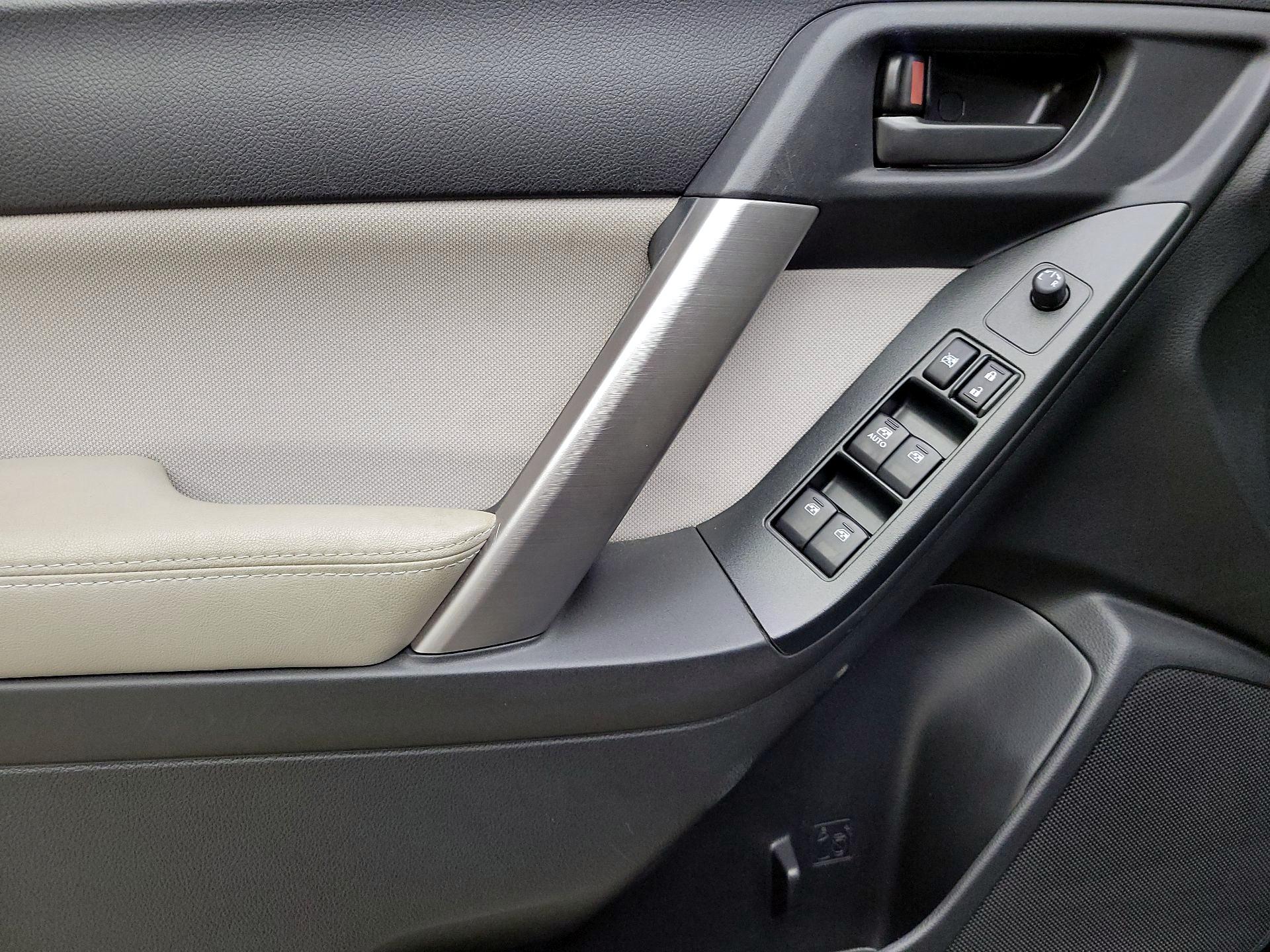 Thumbnail: 2016 Subaru Forester - 12