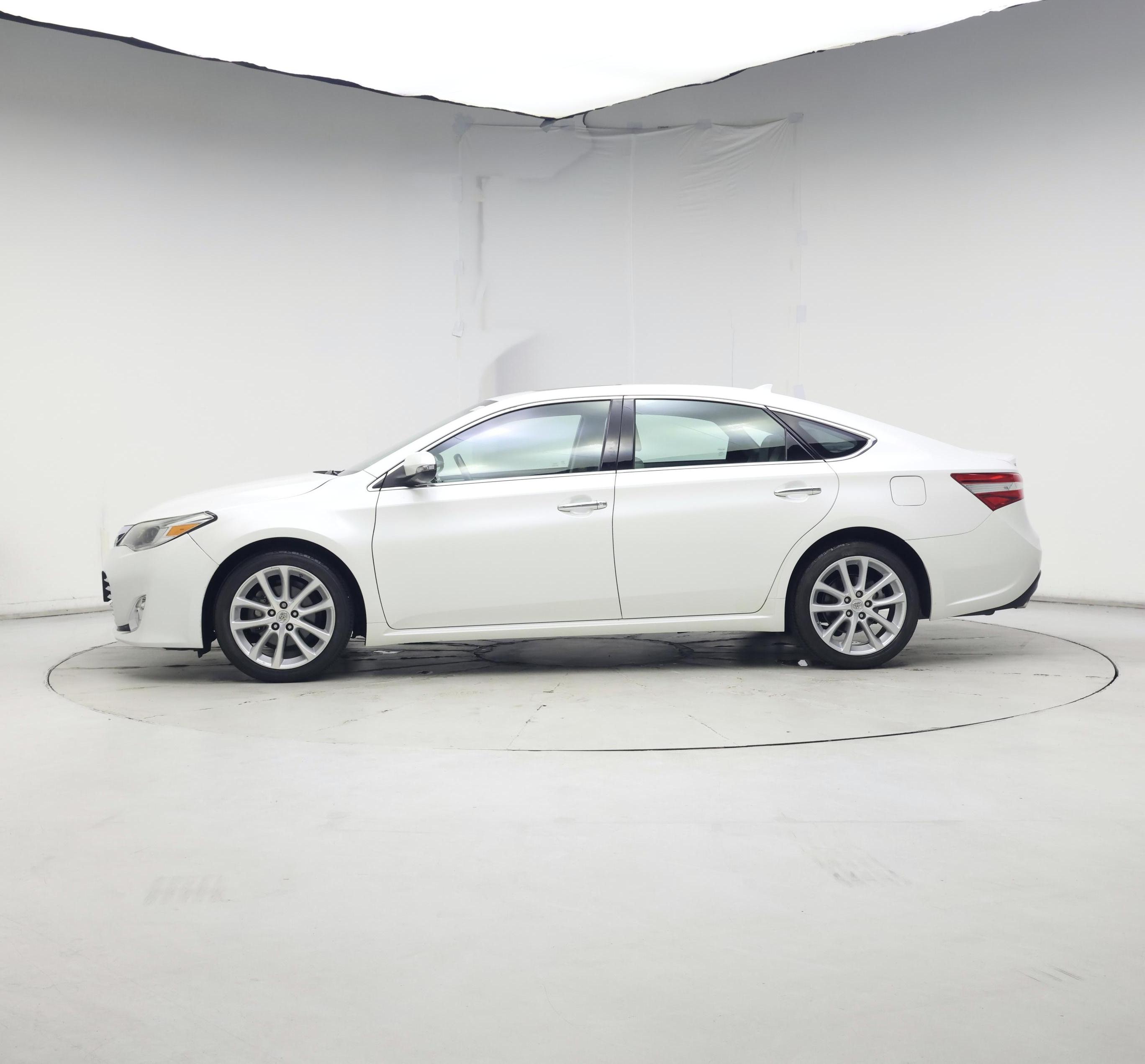 Thumbnail: 2014 Toyota Avalon - 3