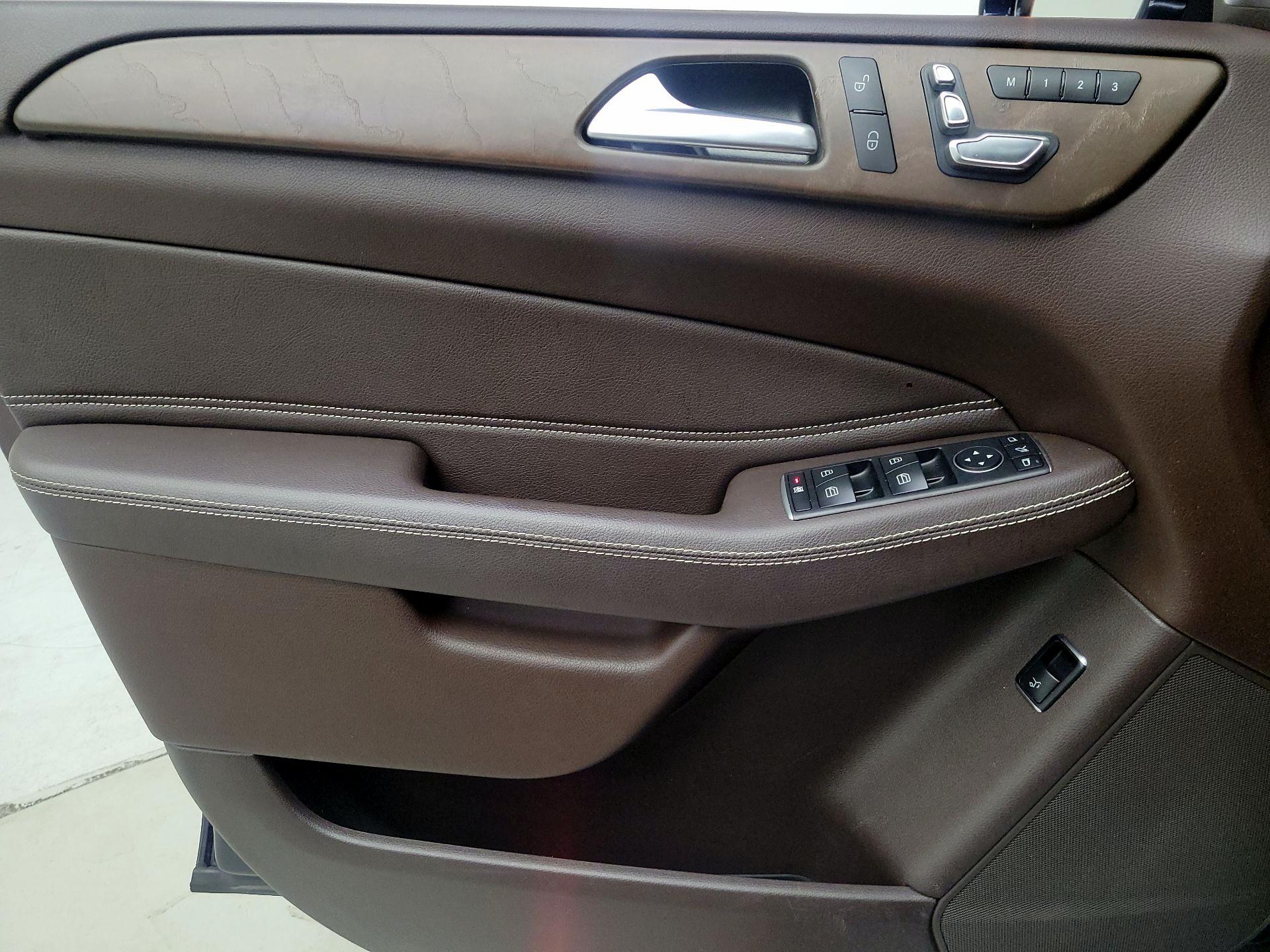 Thumbnail: 2018 Mercedes-Benz GLS - 12