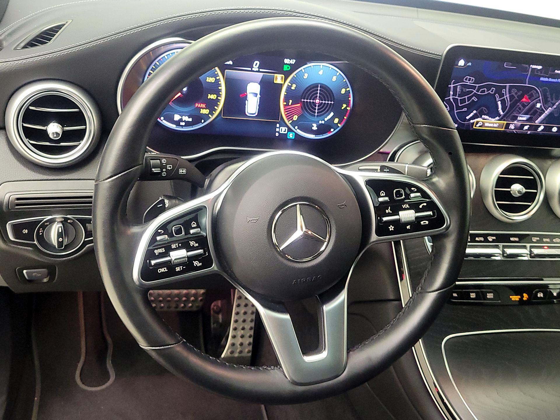 Thumbnail: 2022 Mercedes-Benz GLC - 10