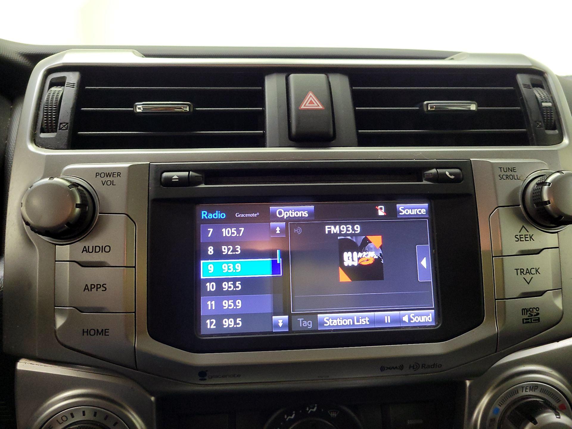 Thumbnail: 2016 Toyota 4Runner - 15