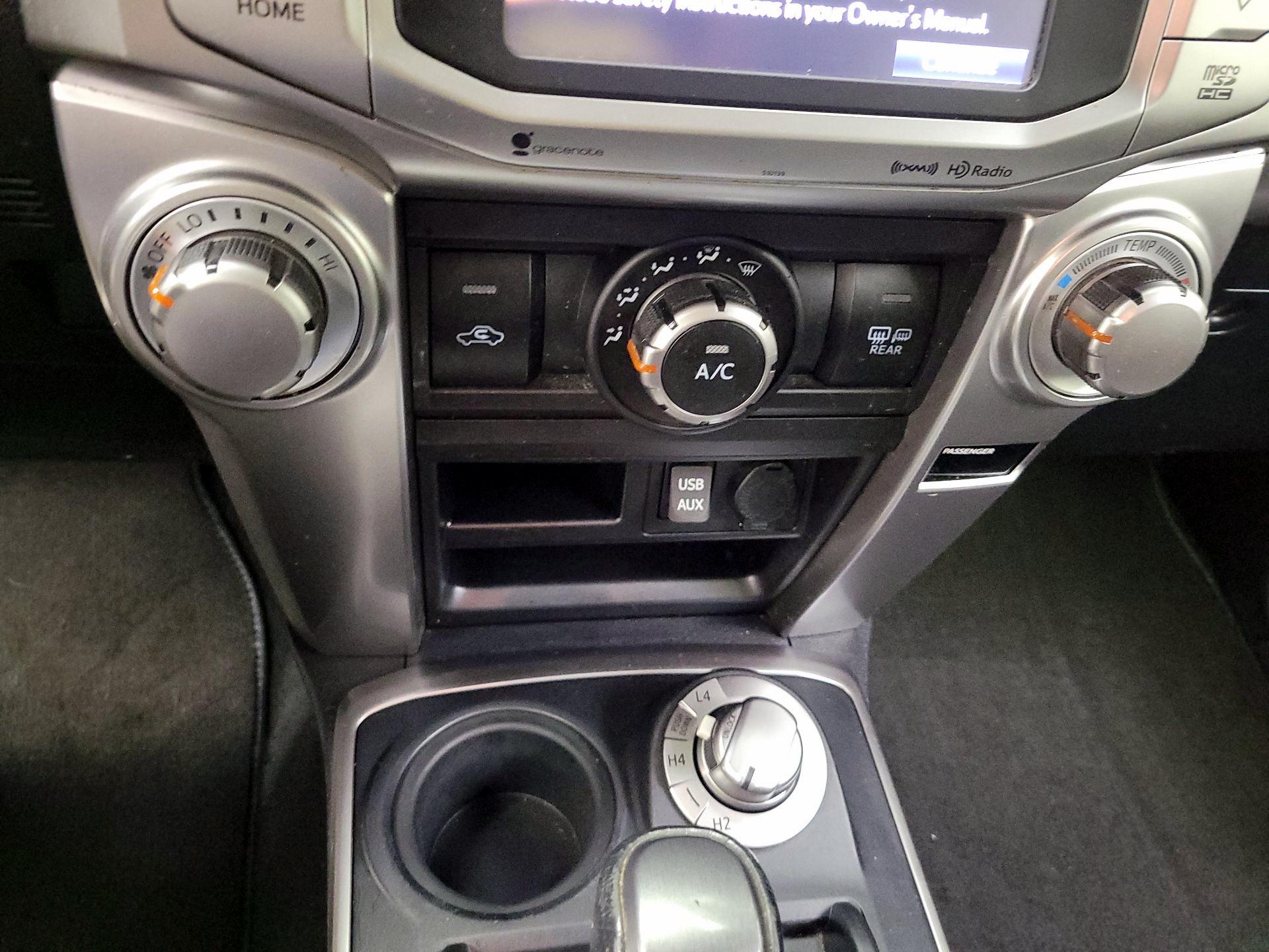 Thumbnail: 2016 Toyota 4Runner - 16