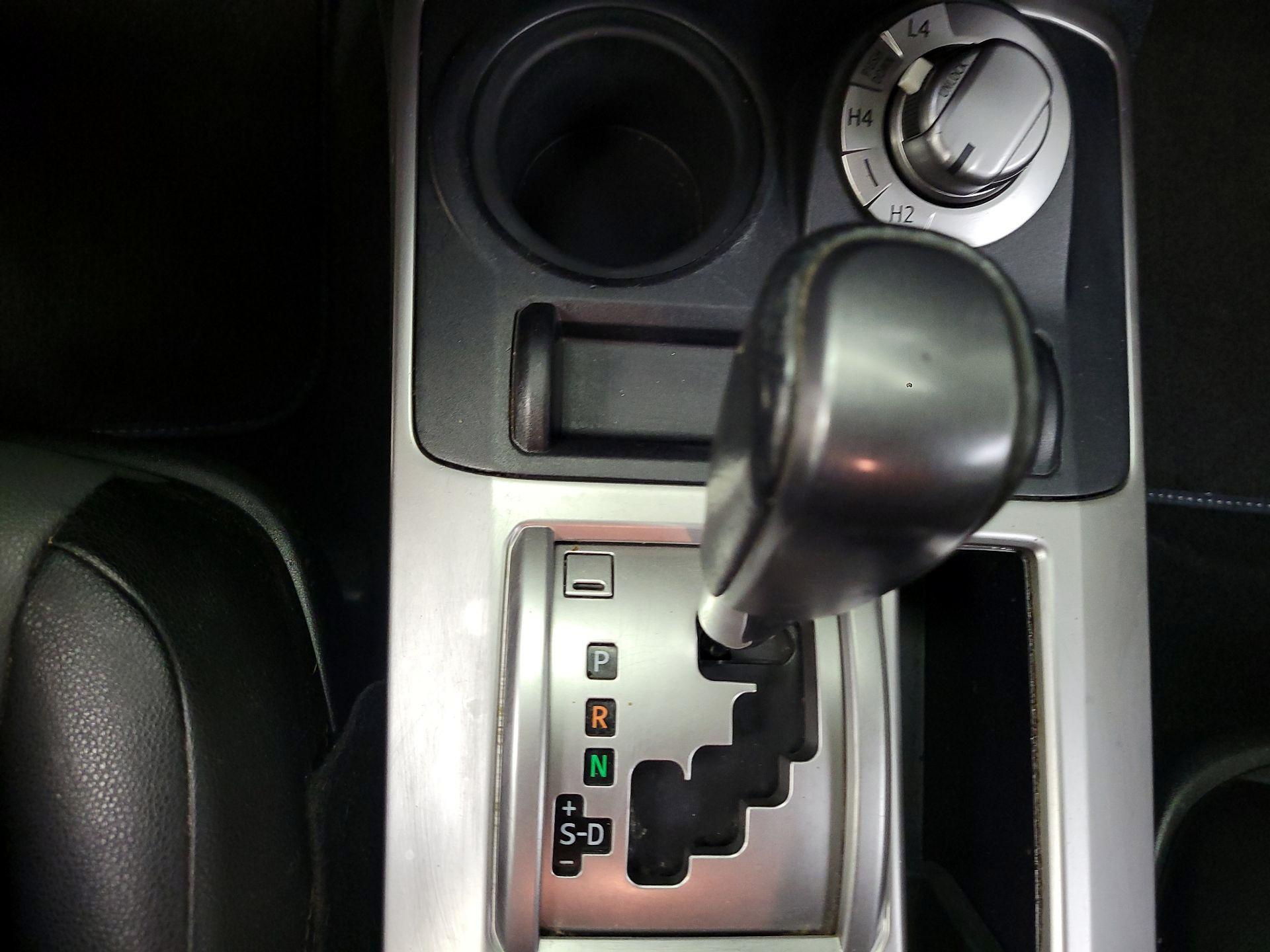 Thumbnail: 2016 Toyota 4Runner - 17