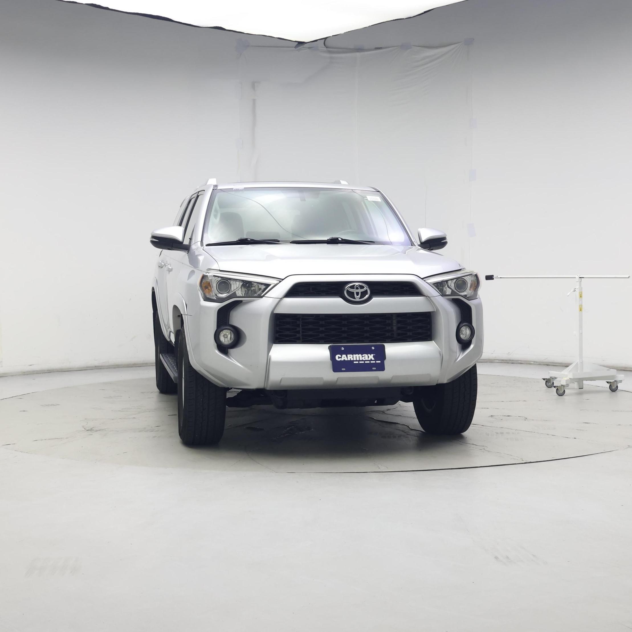 Thumbnail: 2016 Toyota 4Runner - 5