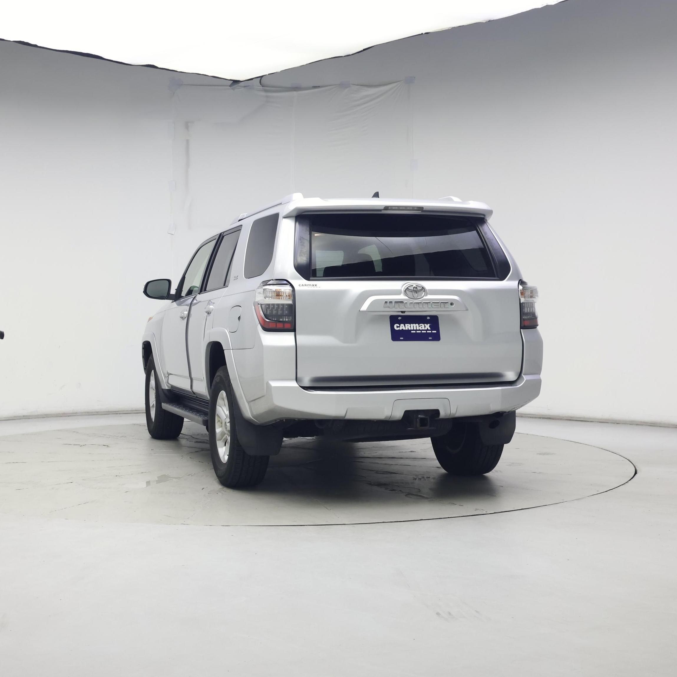 Thumbnail: 2016 Toyota 4Runner - 6