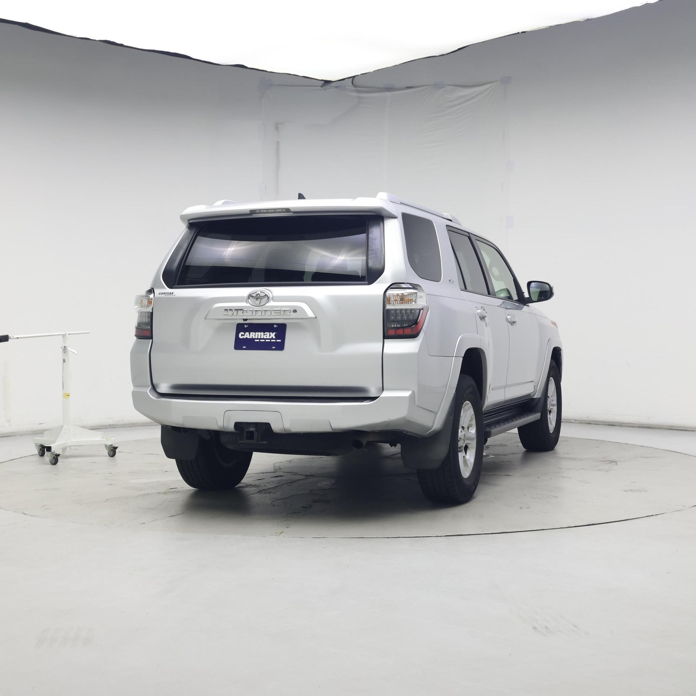 Thumbnail: 2016 Toyota 4Runner - 8