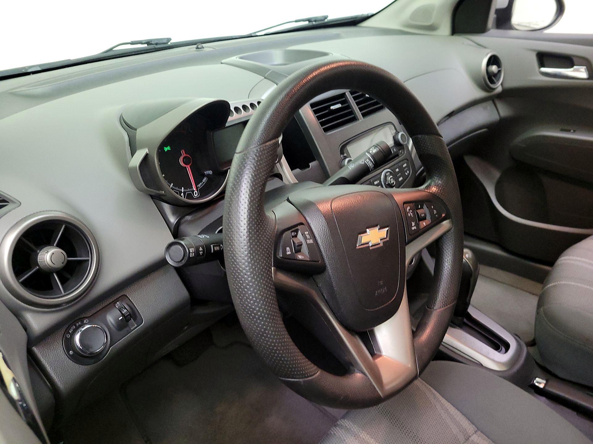 Thumbnail: 2015 Chevrolet Sonic - 9