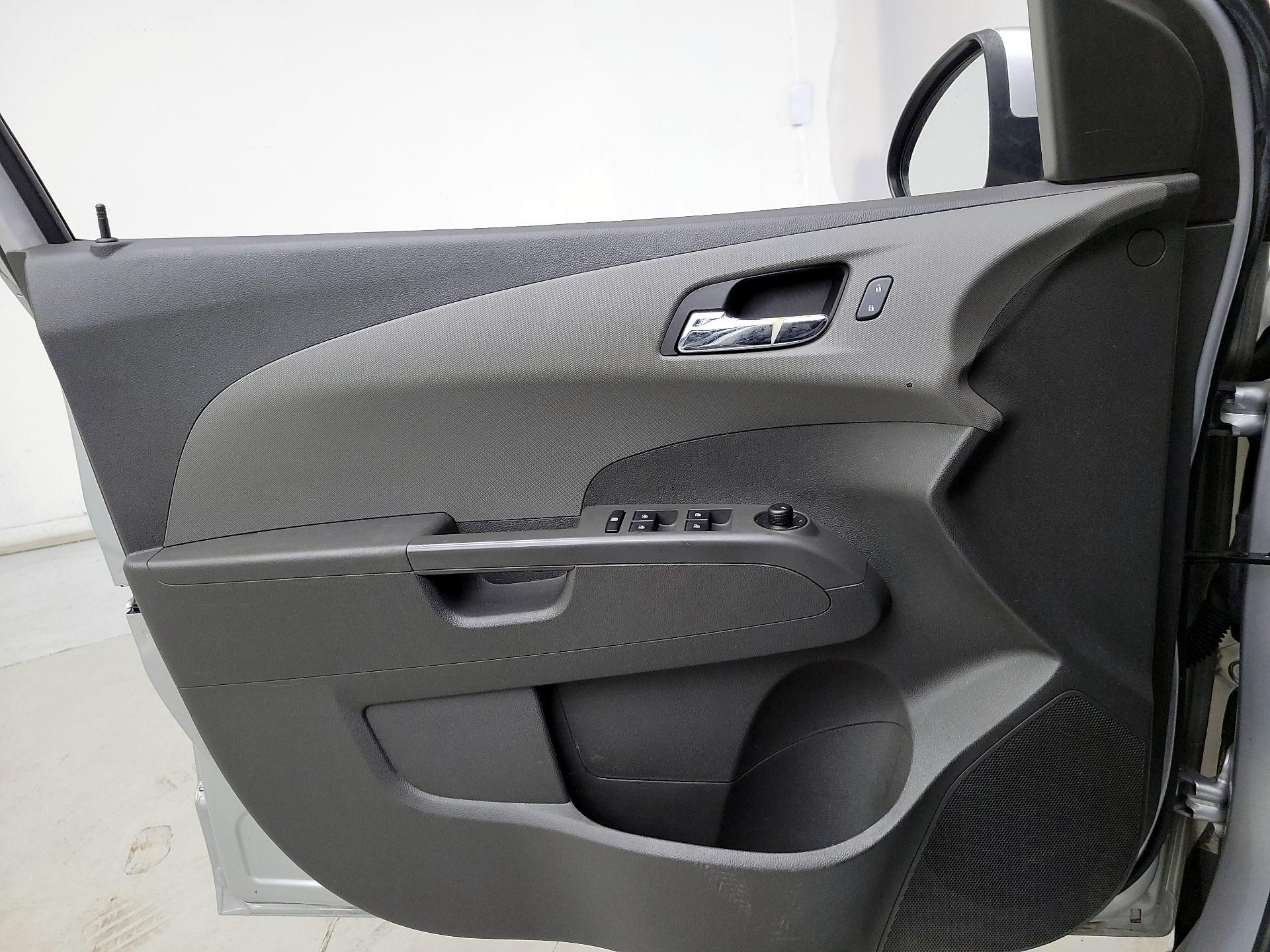 Thumbnail: 2015 Chevrolet Sonic - 12