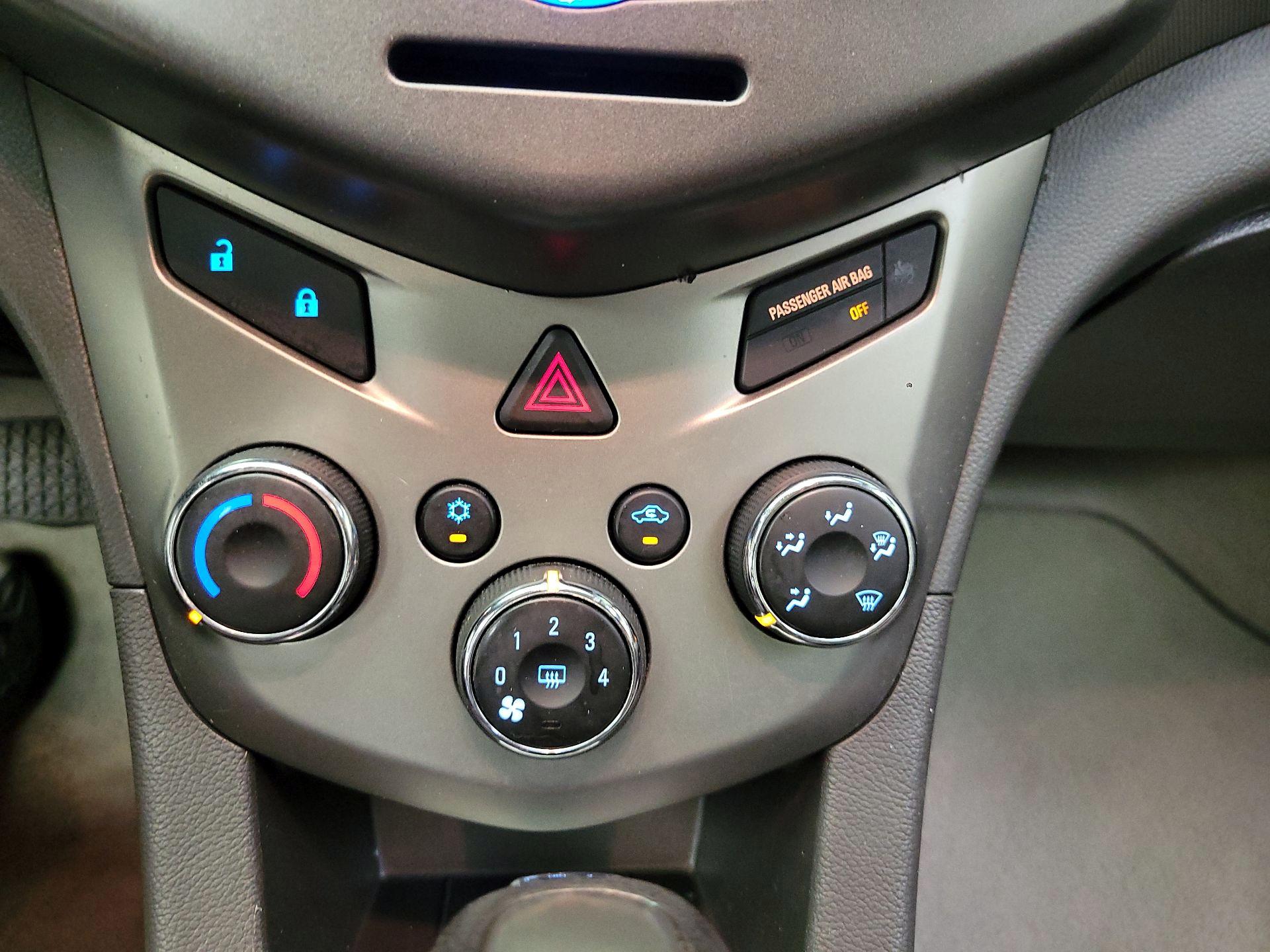 Thumbnail: 2015 Chevrolet Sonic - 15
