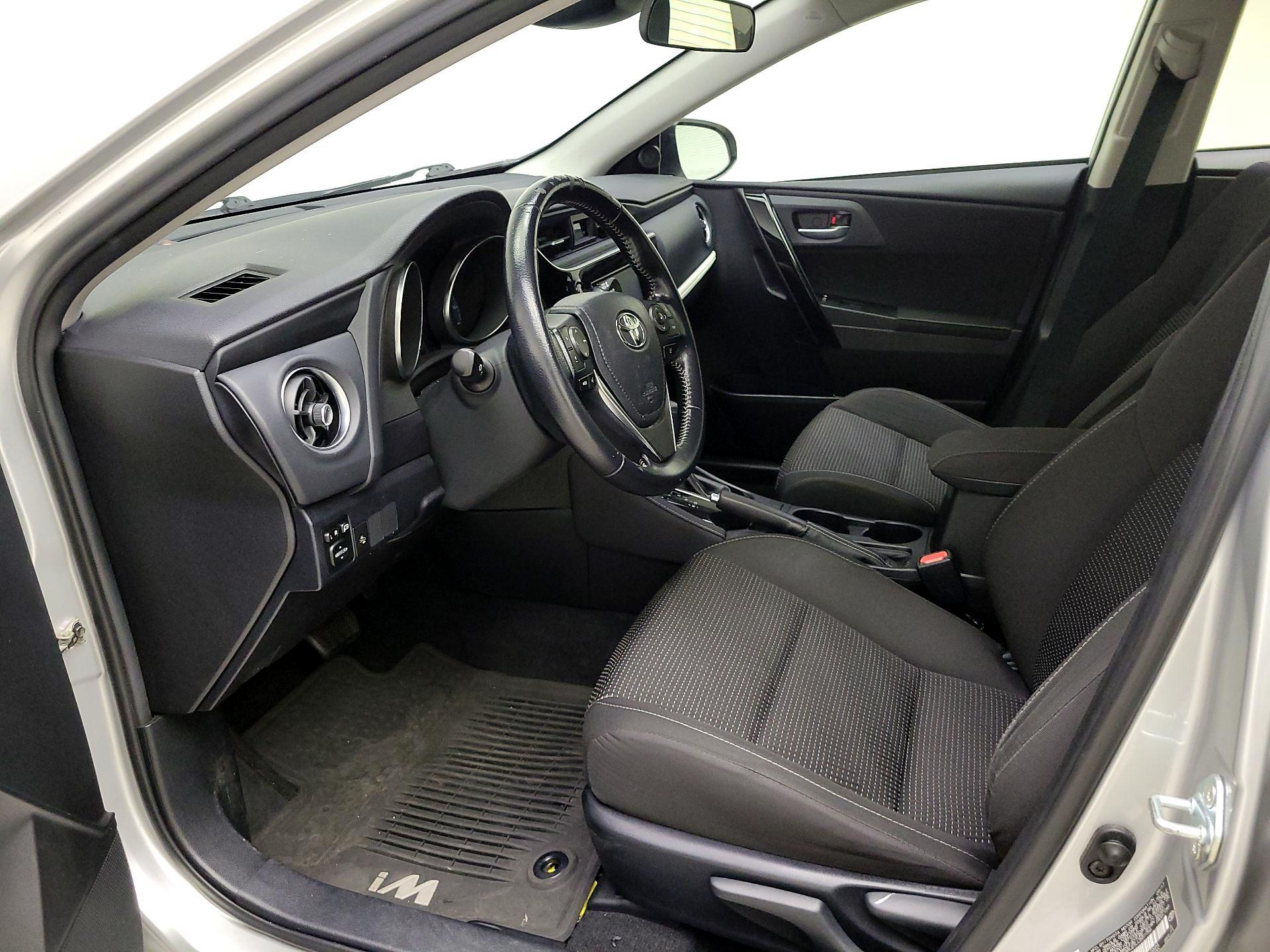 Thumbnail: 2018 Toyota Corolla iM - 11