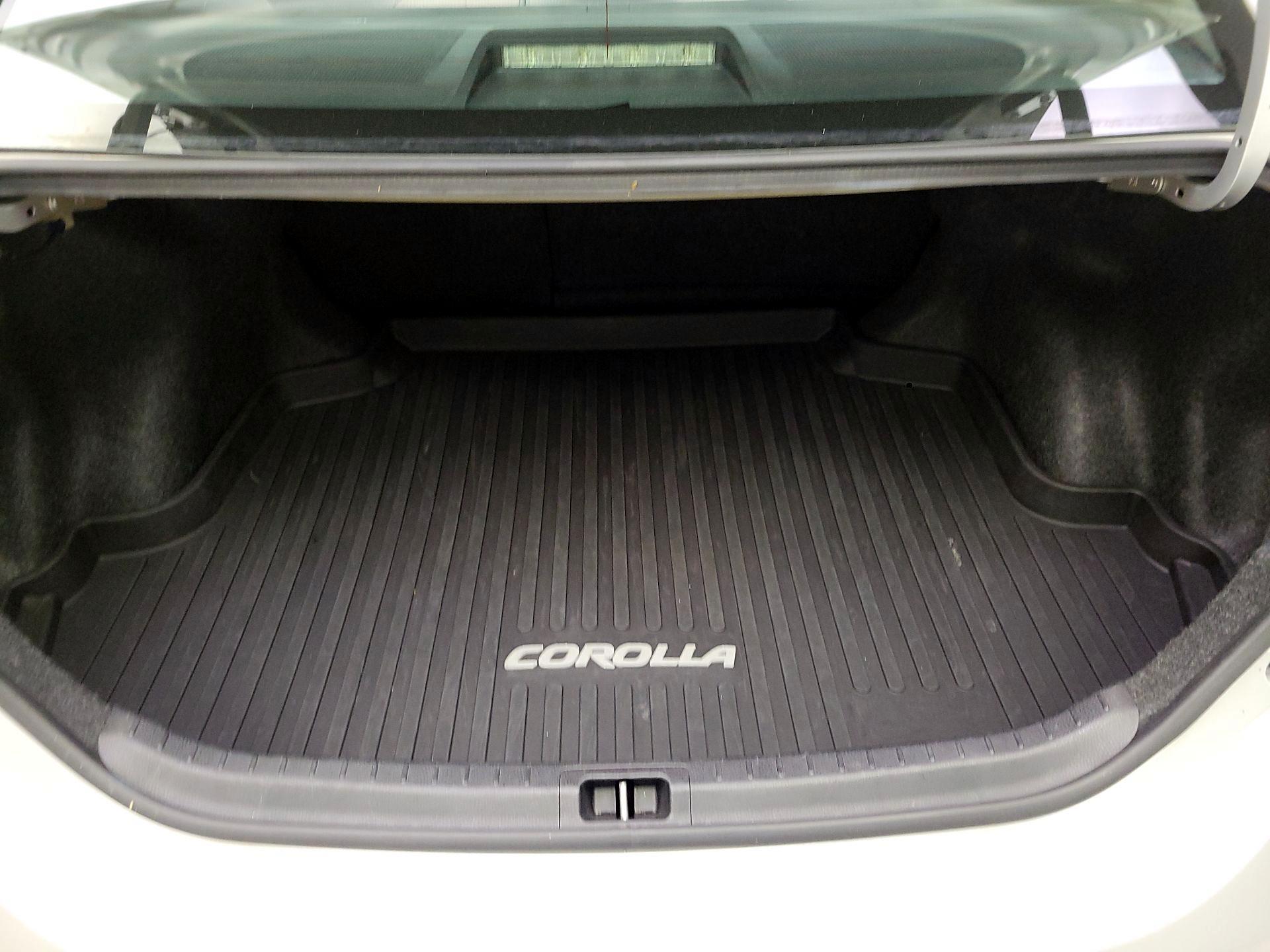 Thumbnail: 2018 Toyota Corolla - 20