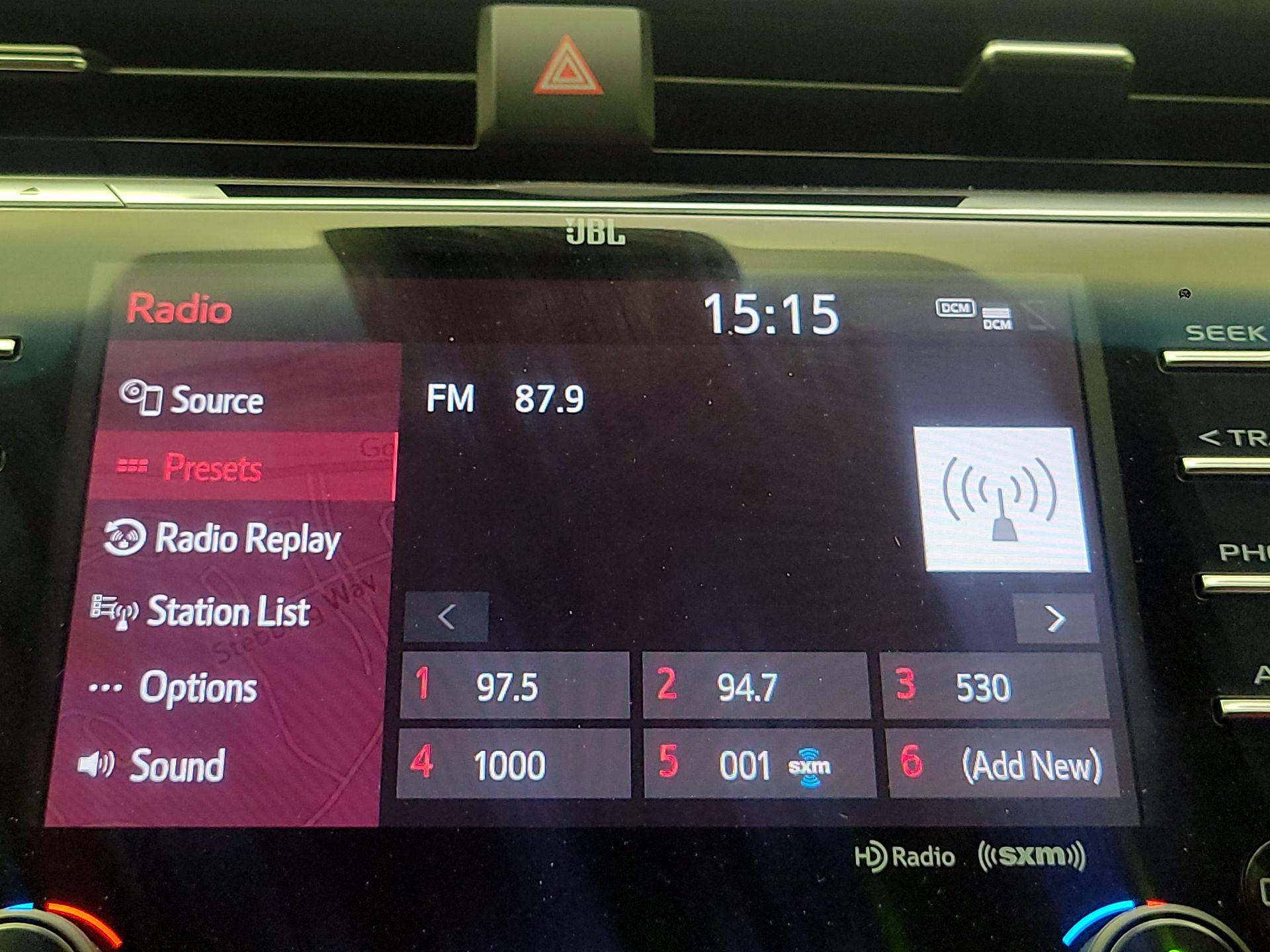 Thumbnail: 2018 Toyota Camry - 16