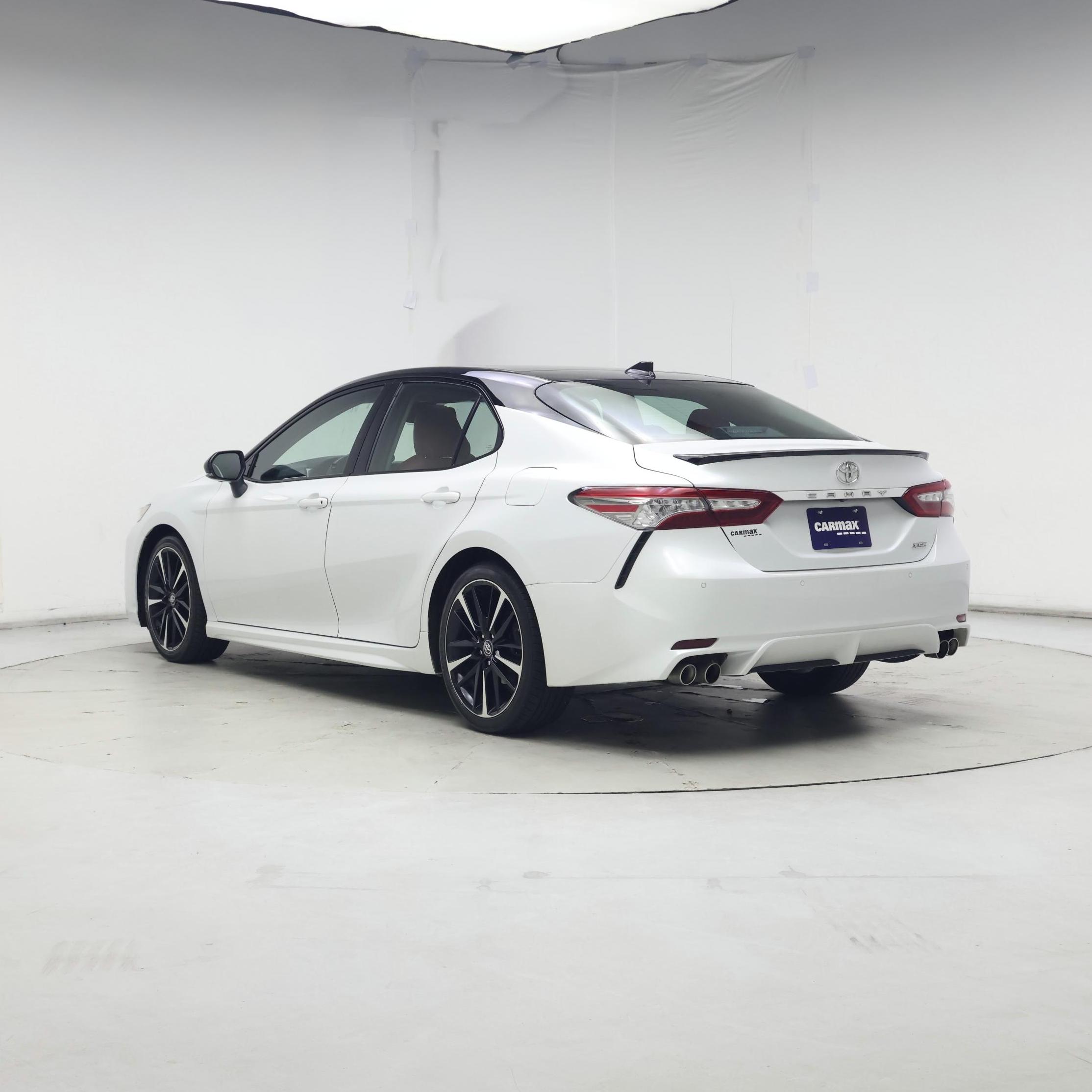 Thumbnail: 2018 Toyota Camry - 2