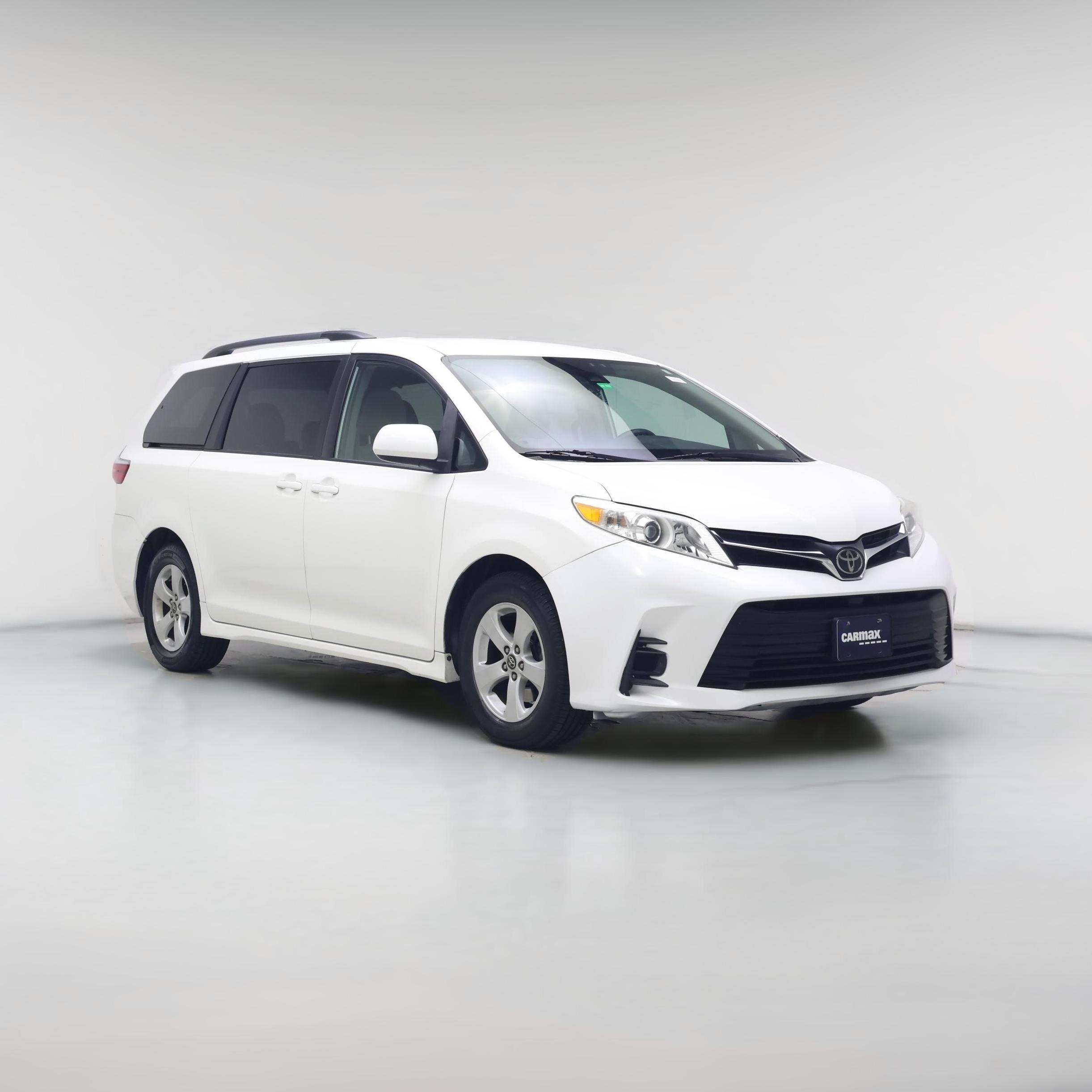 Thumbnail: 2019 Toyota Sienna - 1