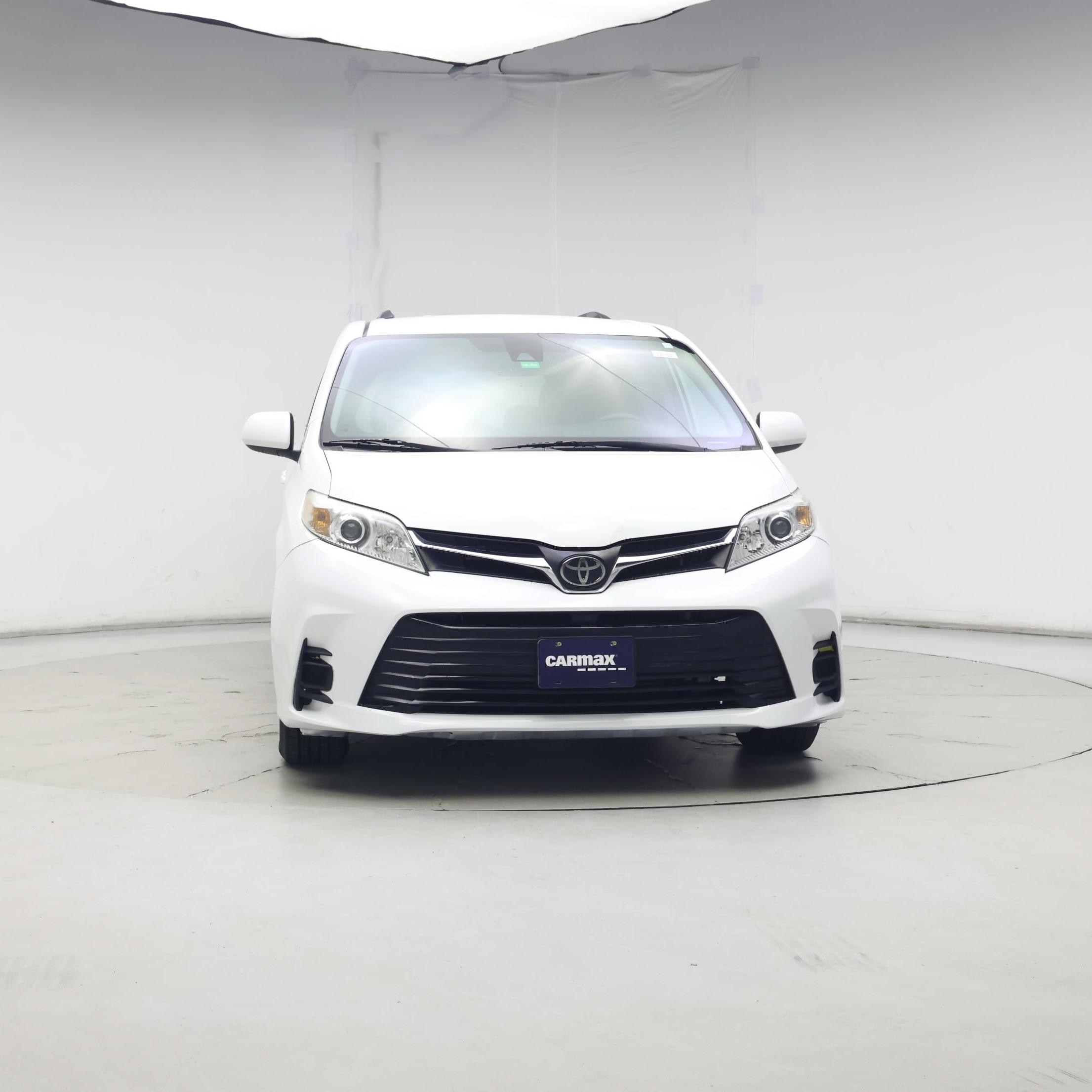 Thumbnail: 2019 Toyota Sienna - 5