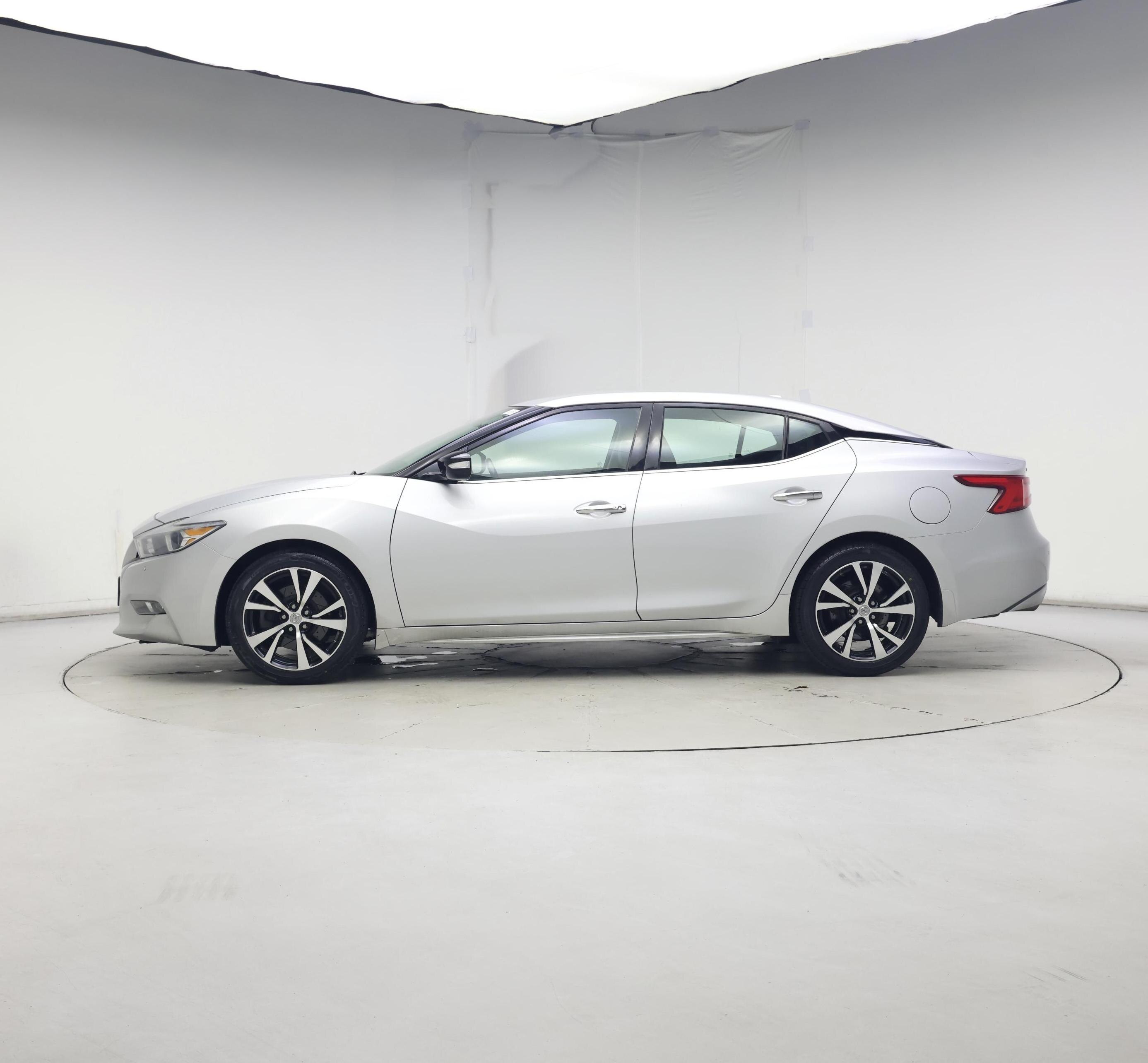 Thumbnail: 2017 Nissan Maxima - 3