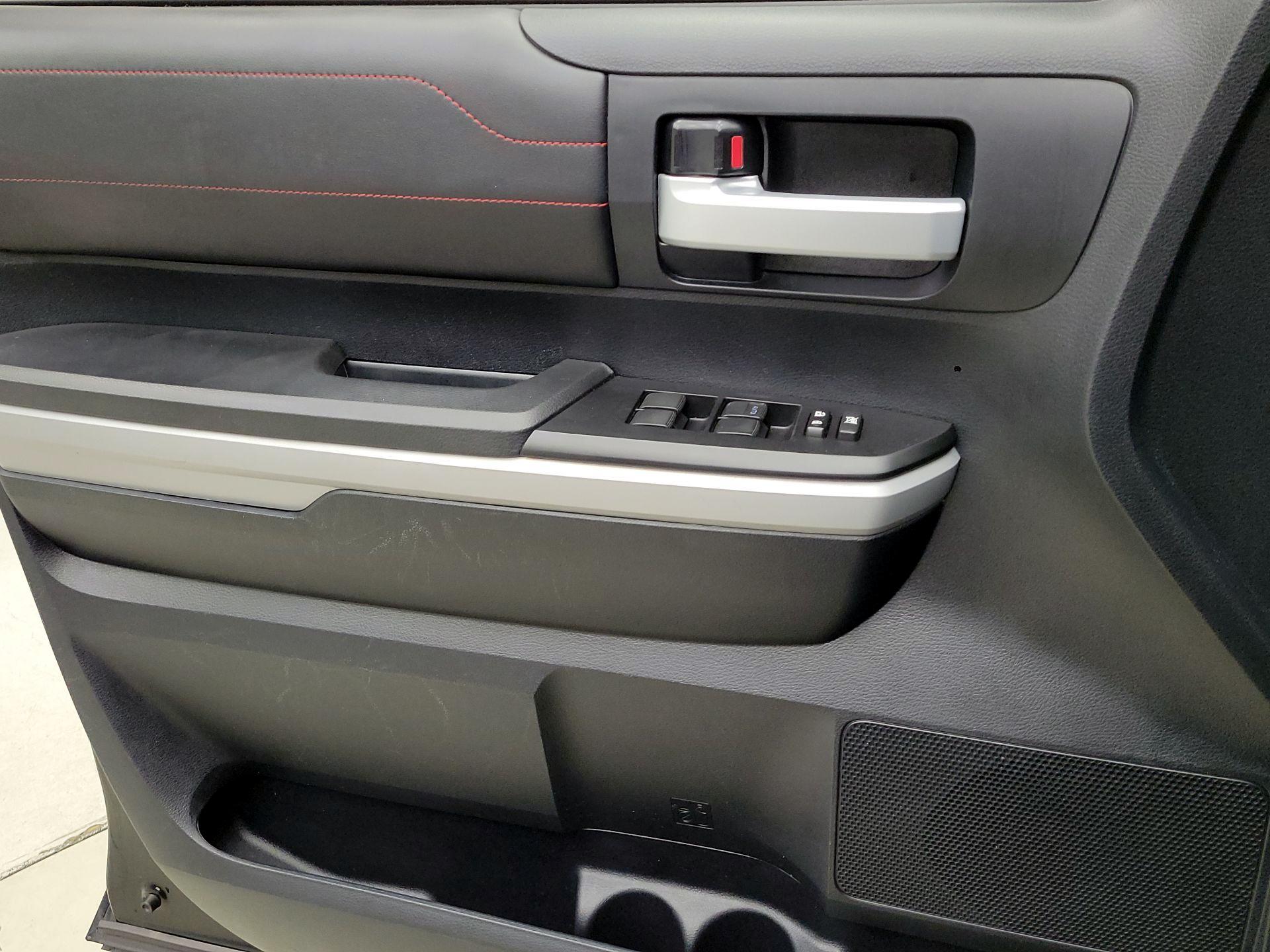Thumbnail: 2019 Toyota Tundra - 12