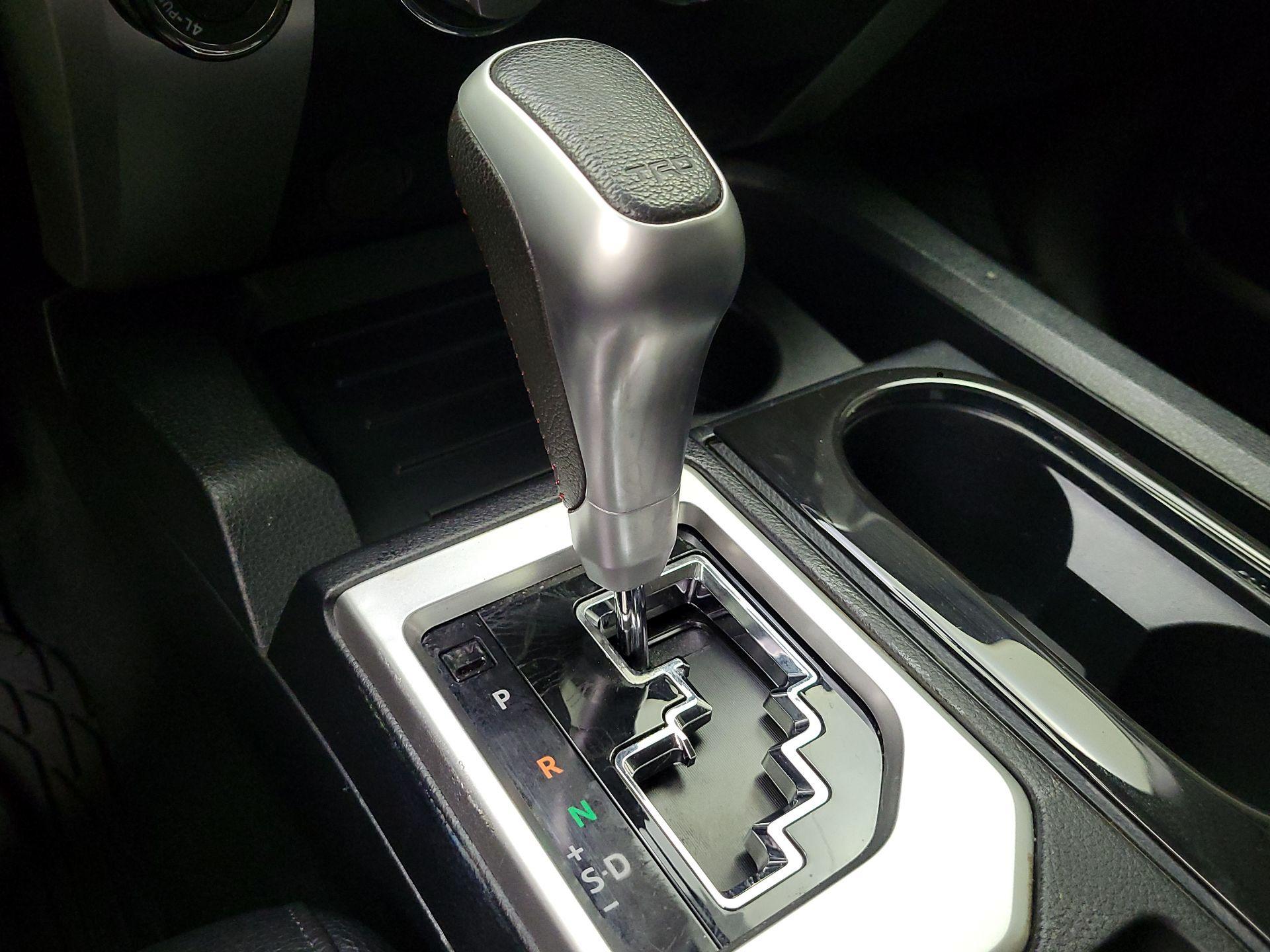 Thumbnail: 2019 Toyota Tundra - 17