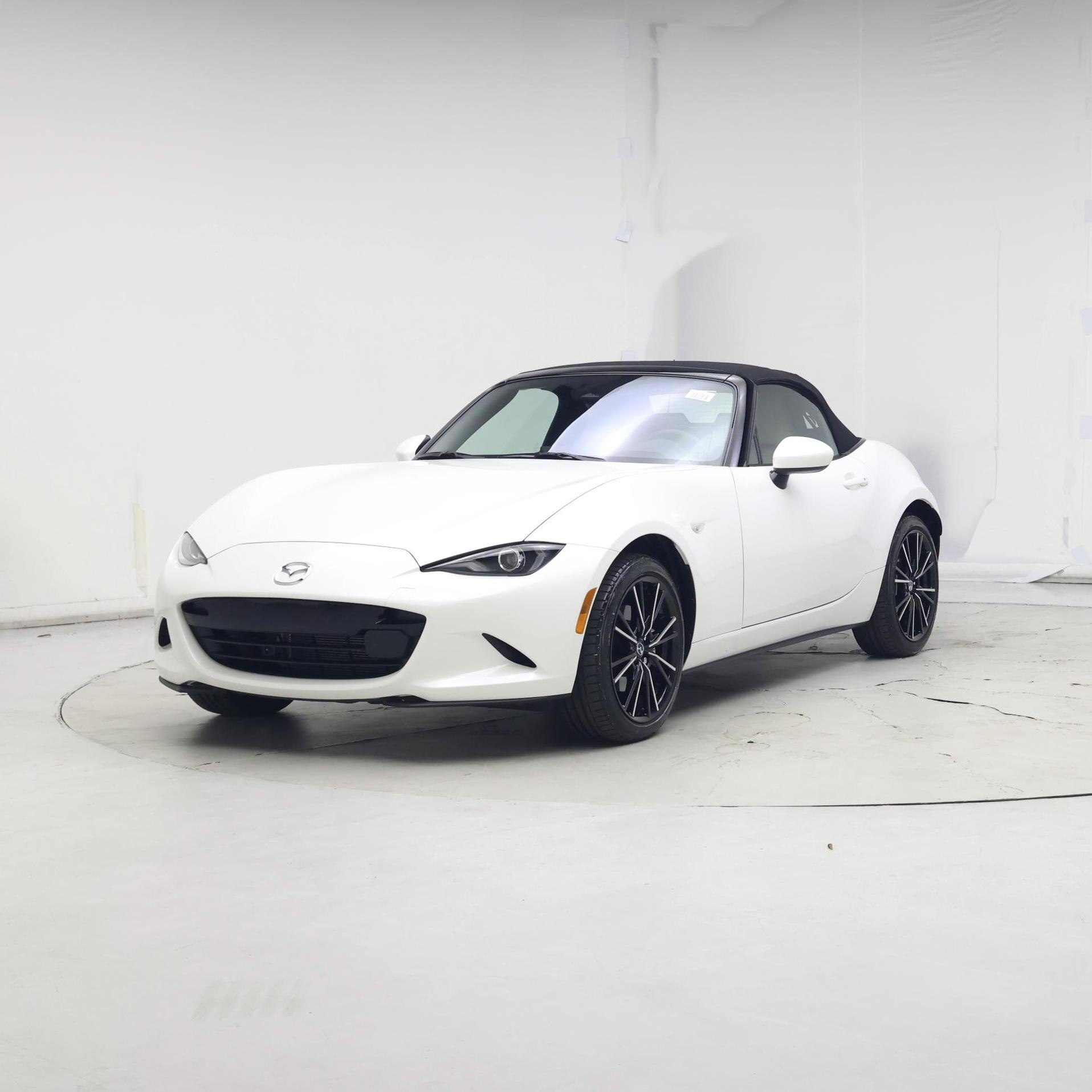 Thumbnail: 2024 Mazda MX-5 Miata - 4