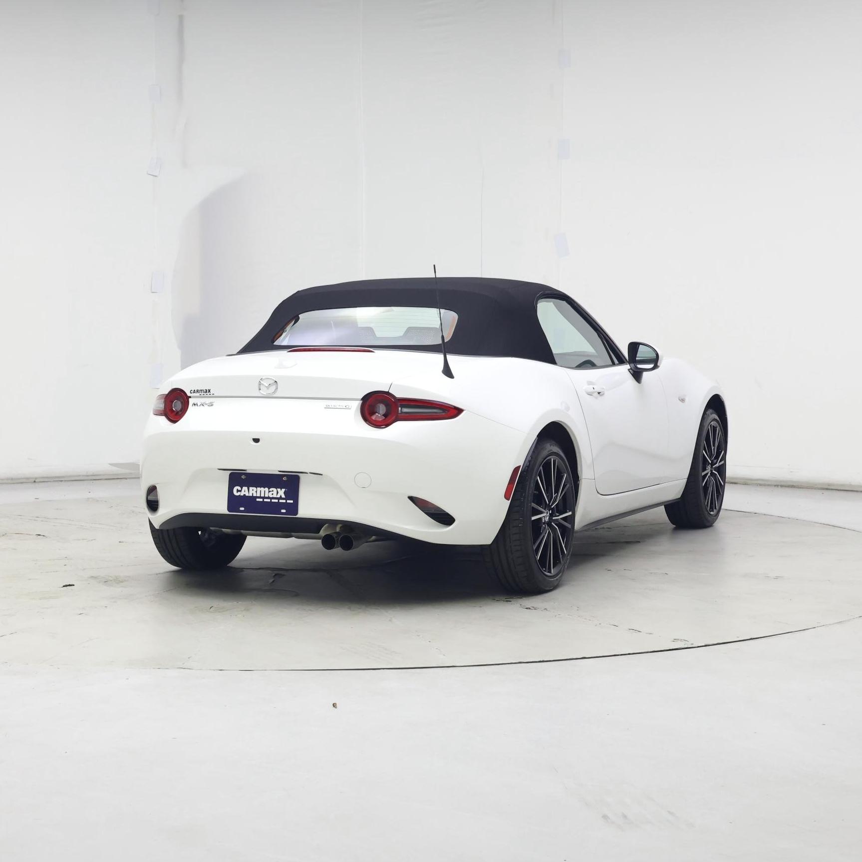 Thumbnail: 2024 Mazda MX-5 Miata - 8