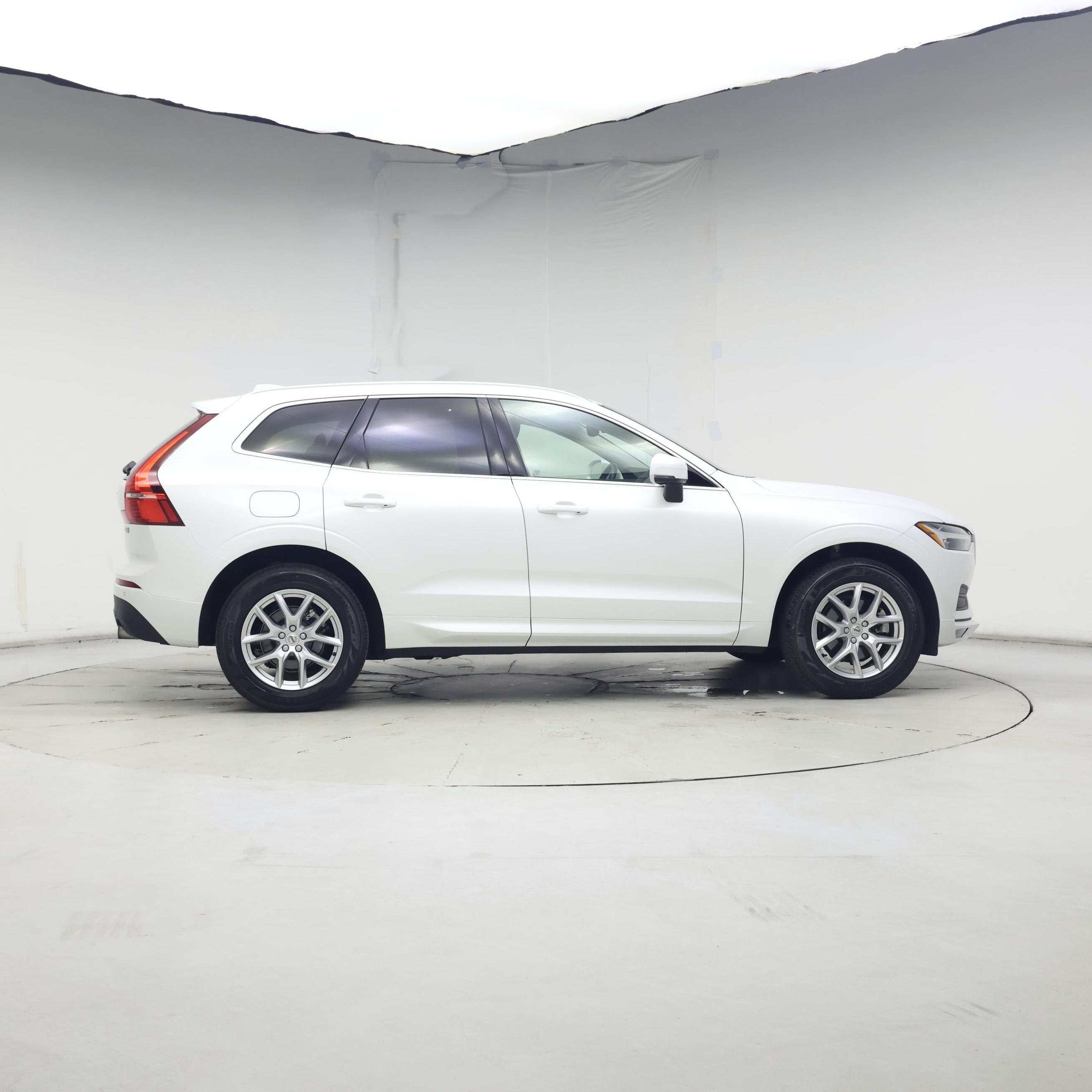 Thumbnail: 2021 Volvo XC60 - 7