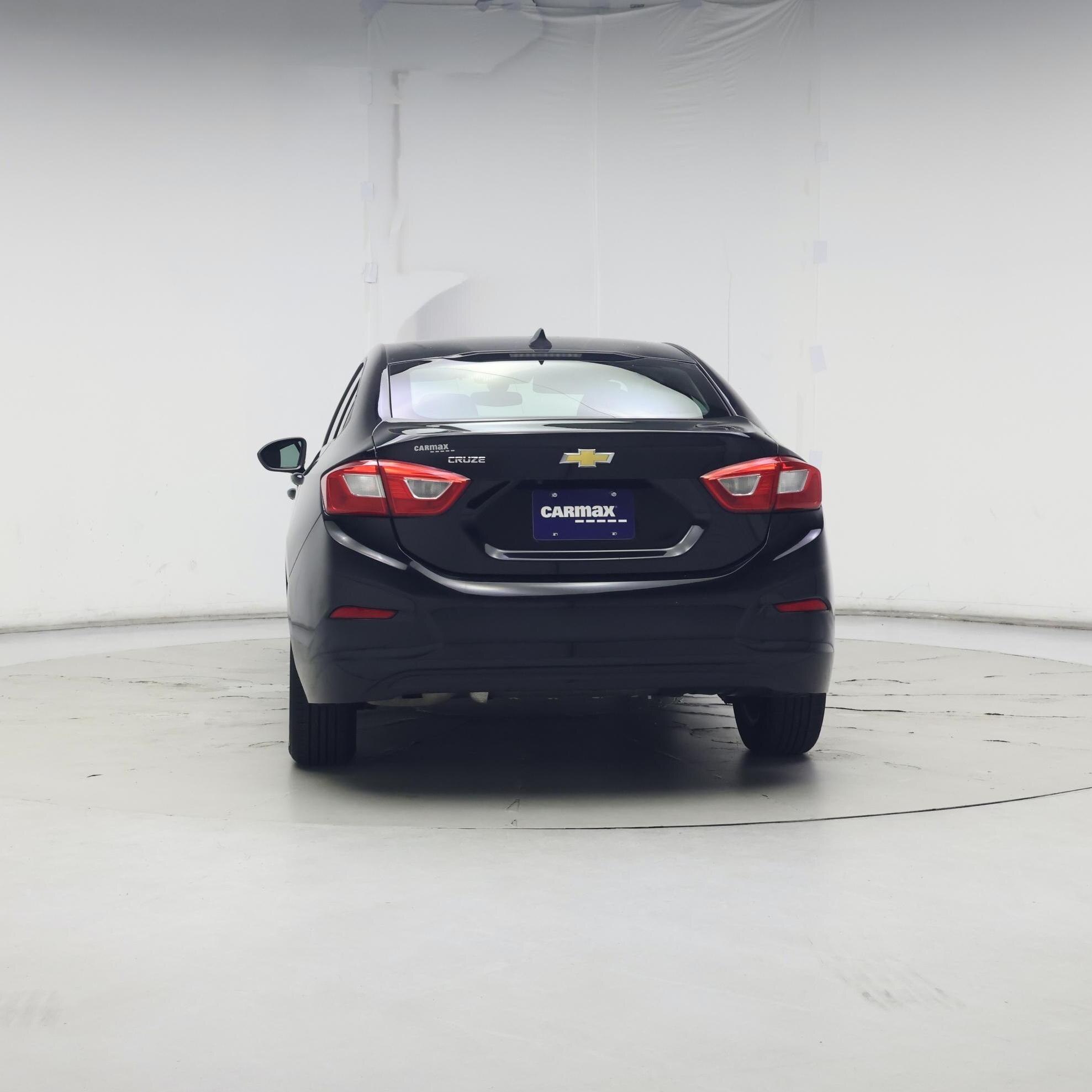 Thumbnail: 2017 Chevrolet Cruze - 6