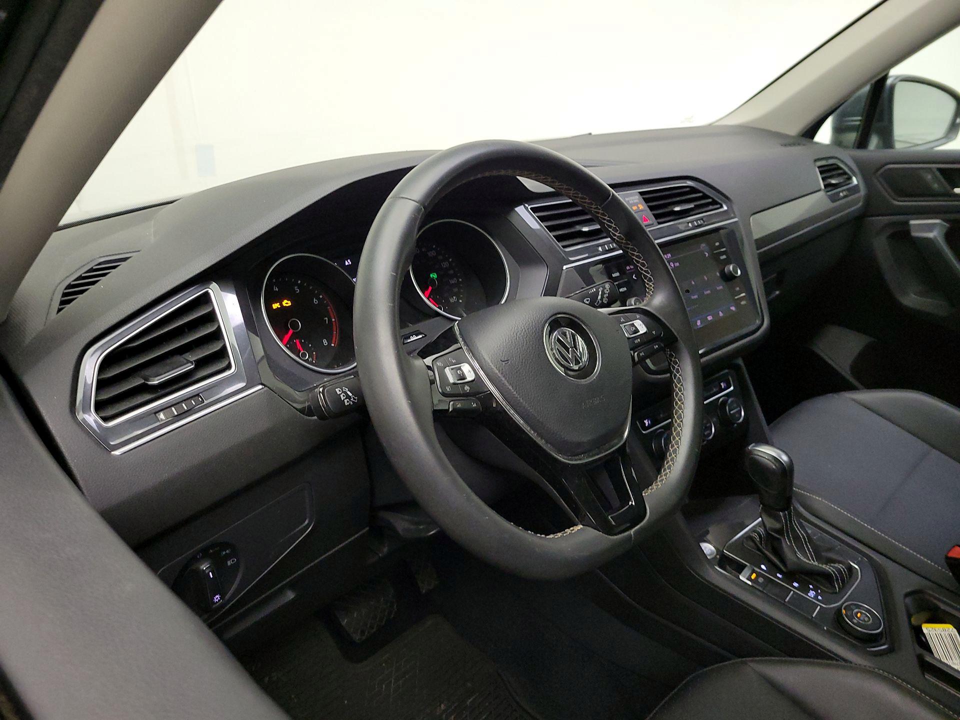 Thumbnail: 2021 Volkswagen Tiguan - 9