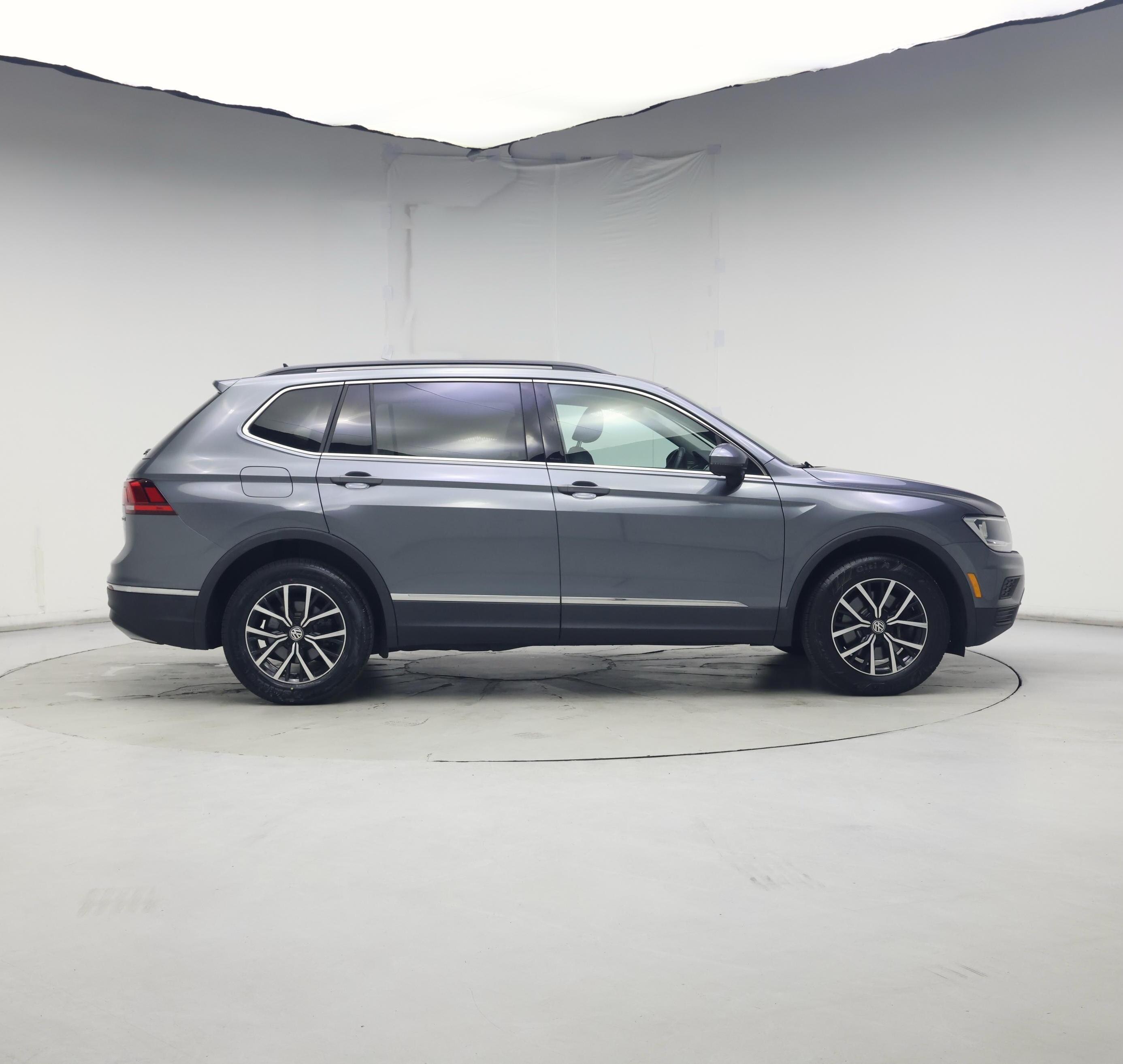 Thumbnail: 2021 Volkswagen Tiguan - 7