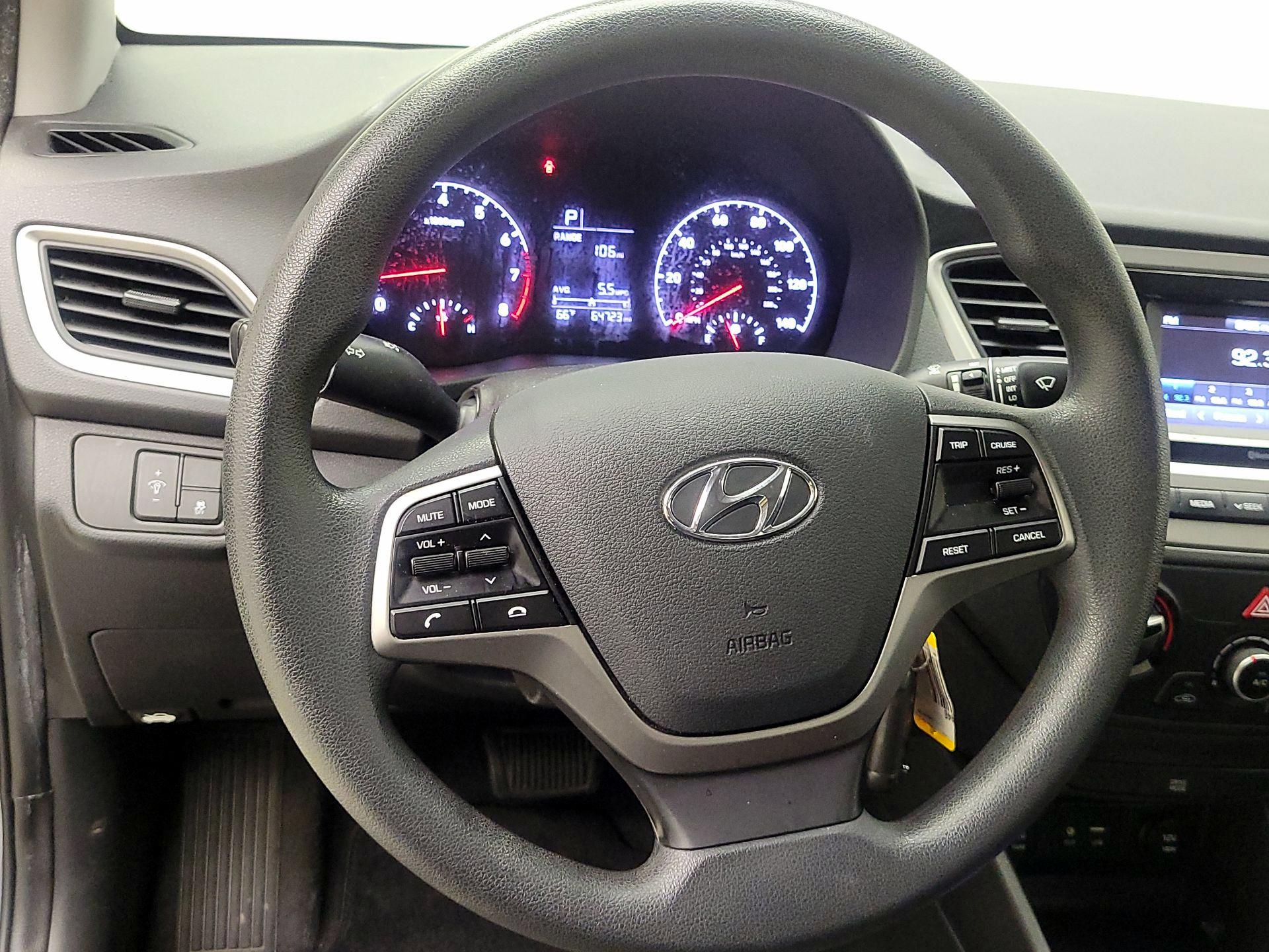 Thumbnail: 2020 Hyundai Accent - 10