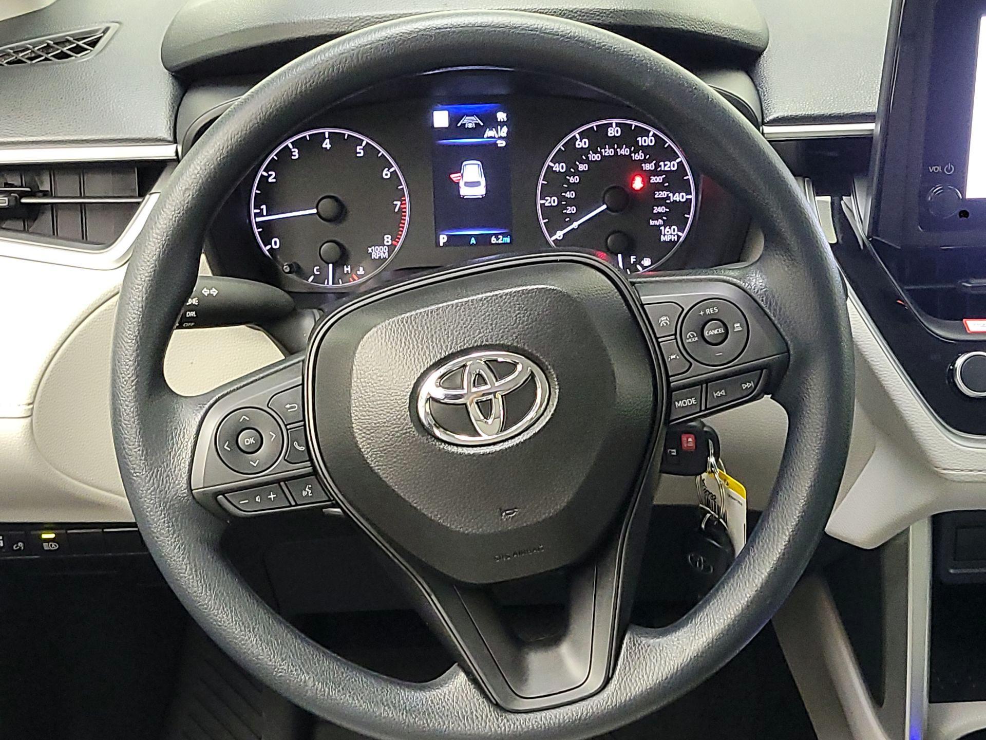 Thumbnail: 2025 Toyota Corolla Cross - 10