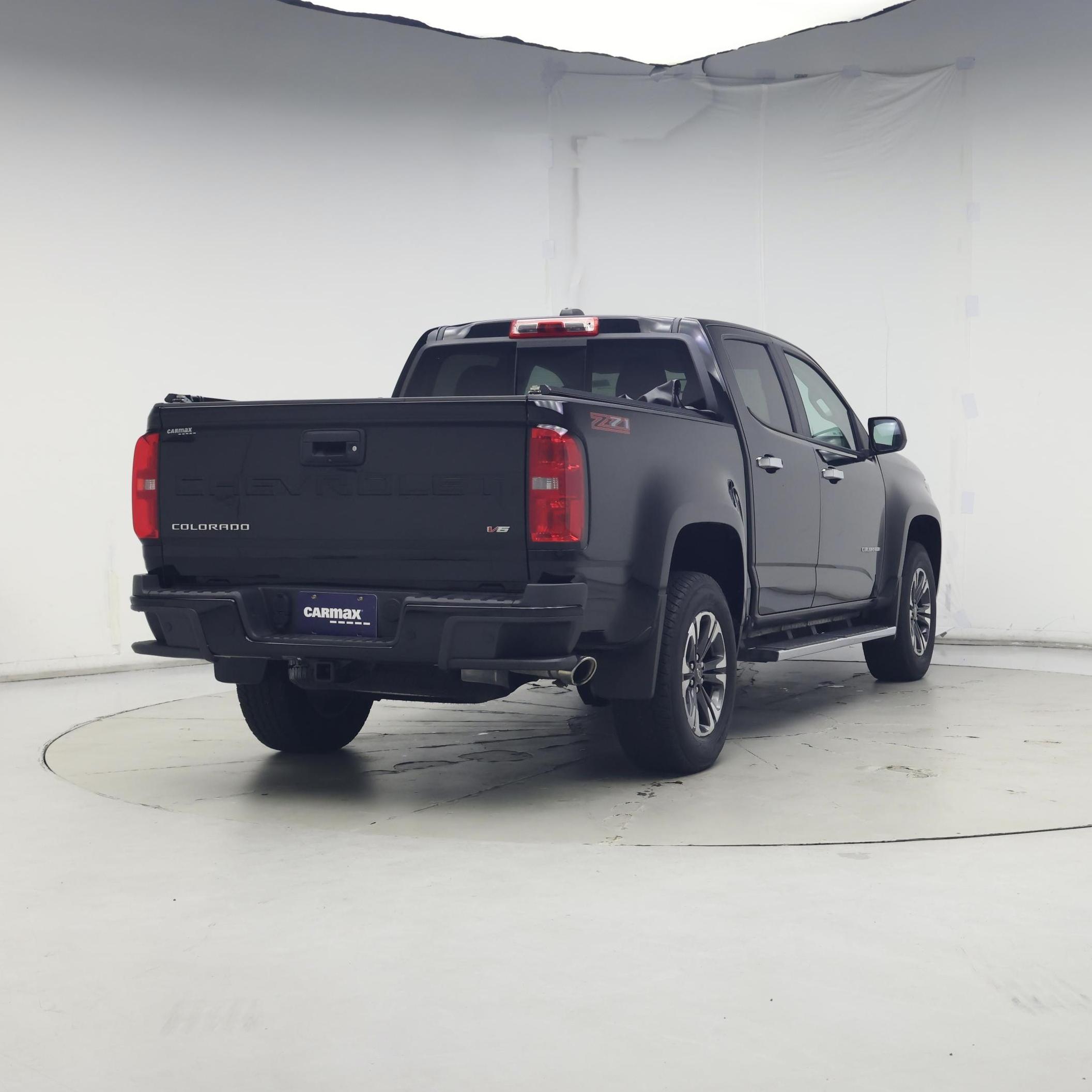 Thumbnail: 2022 Chevrolet Colorado - 8