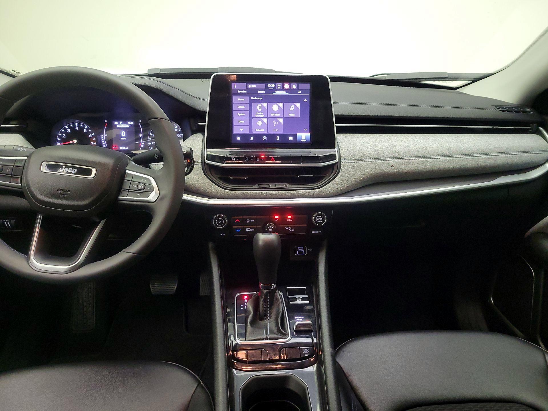 Thumbnail: 2022 Jeep Compass - 9
