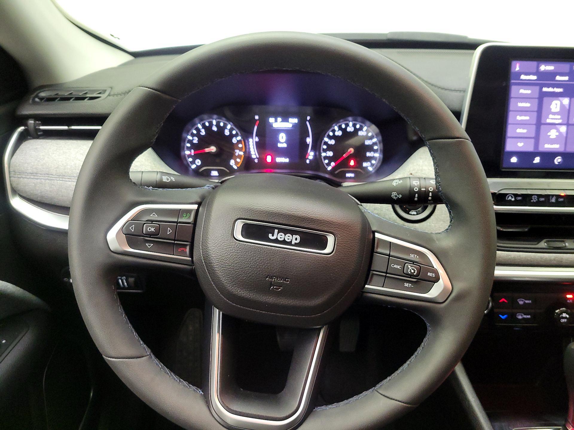 Thumbnail: 2022 Jeep Compass - 10