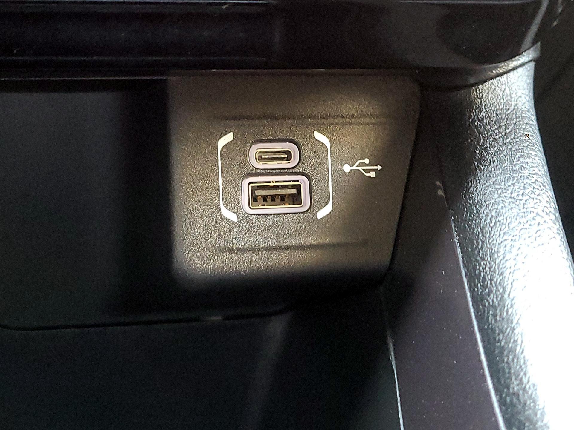 Thumbnail: 2022 Jeep Compass - 18
