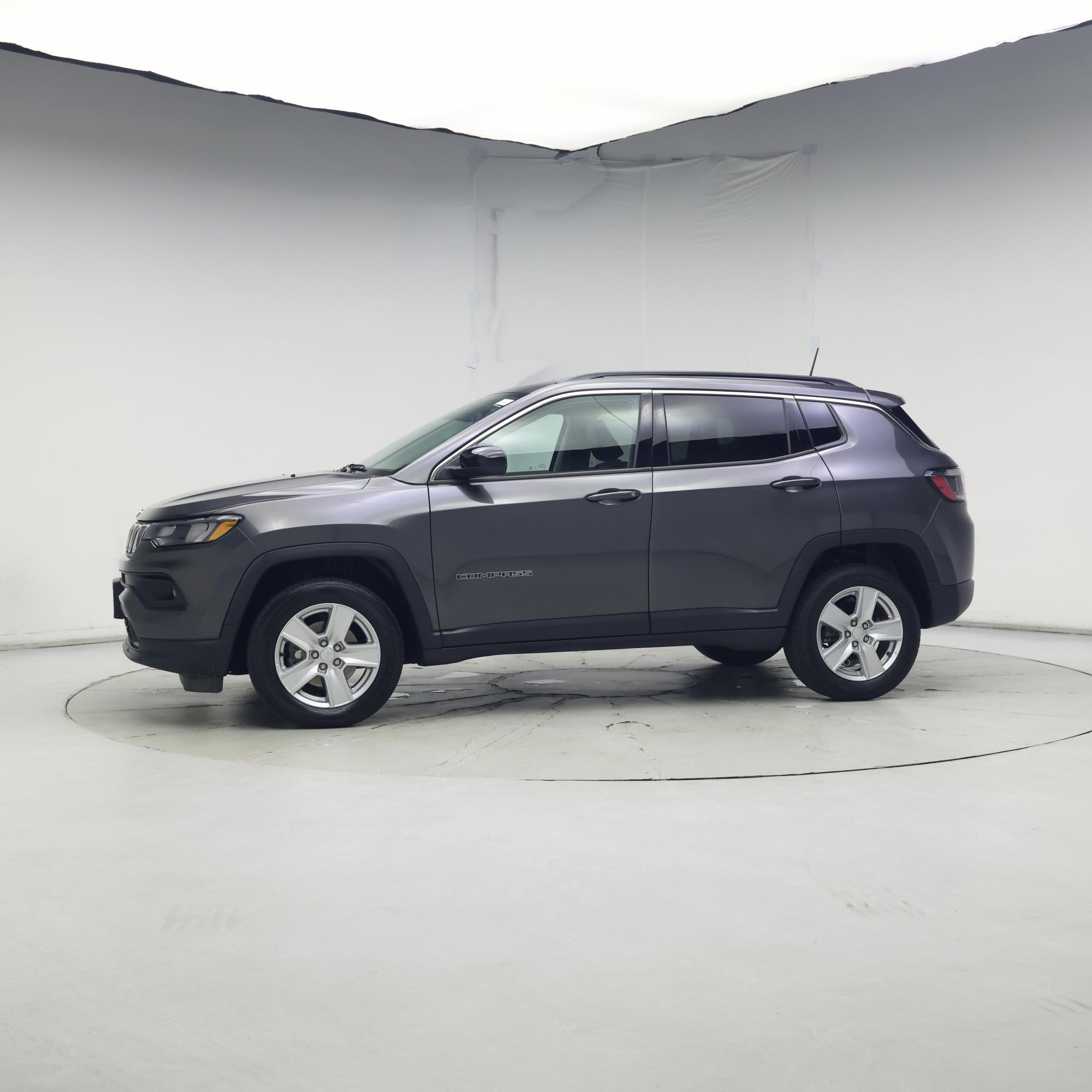 Thumbnail: 2022 Jeep Compass - 3