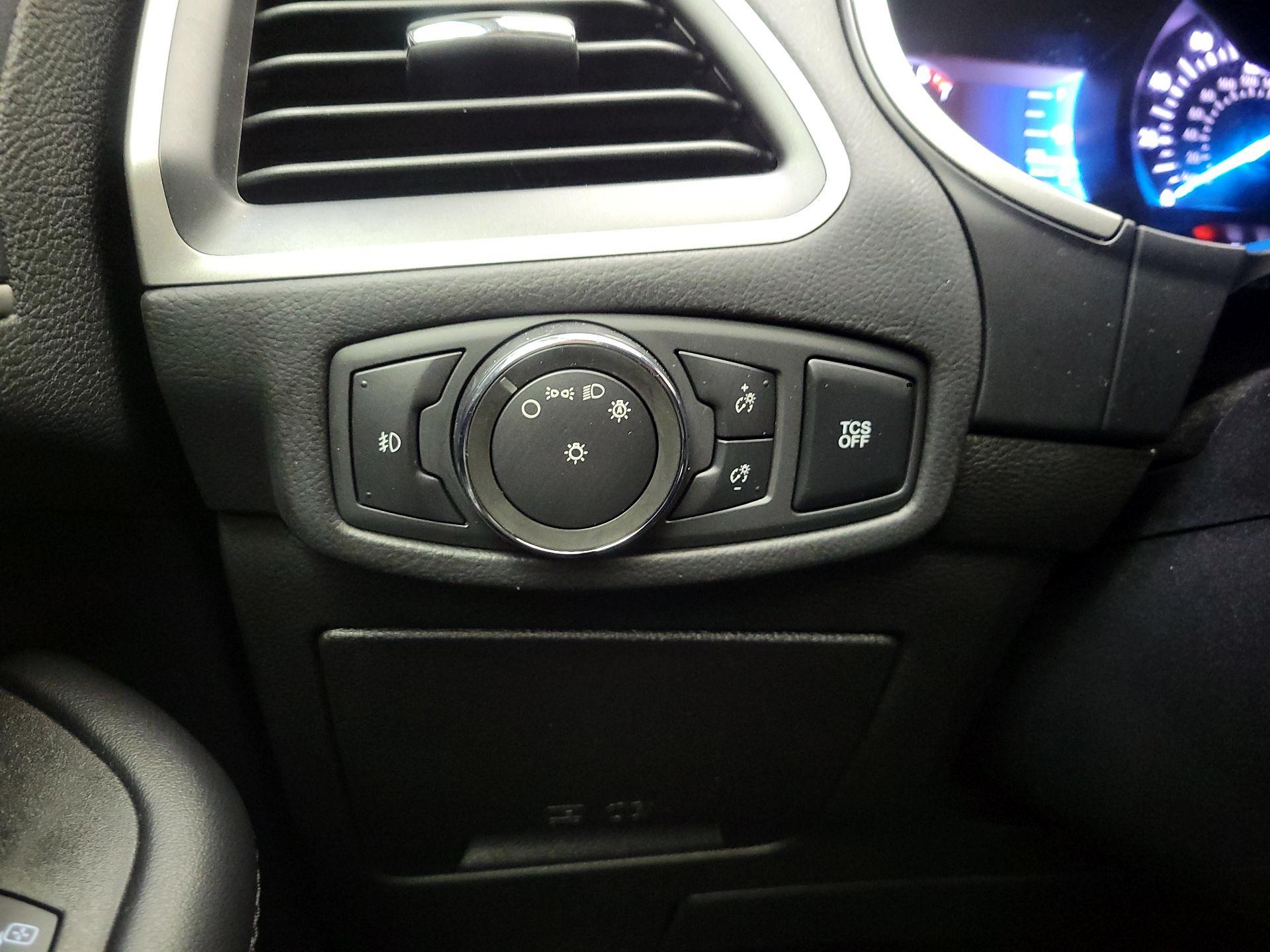 Thumbnail: 2021 Ford Edge - 13
