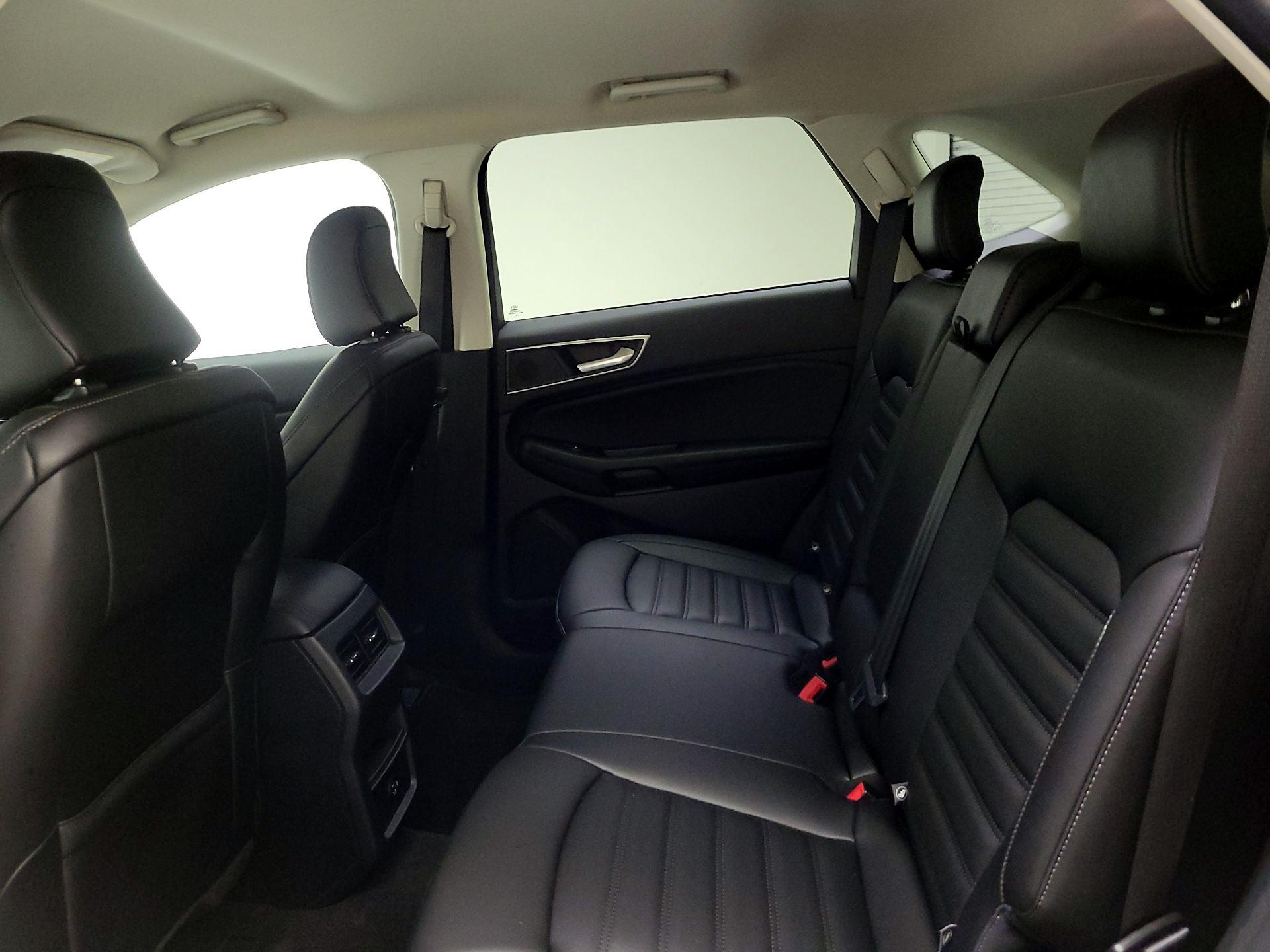 Thumbnail: 2021 Ford Edge - 20