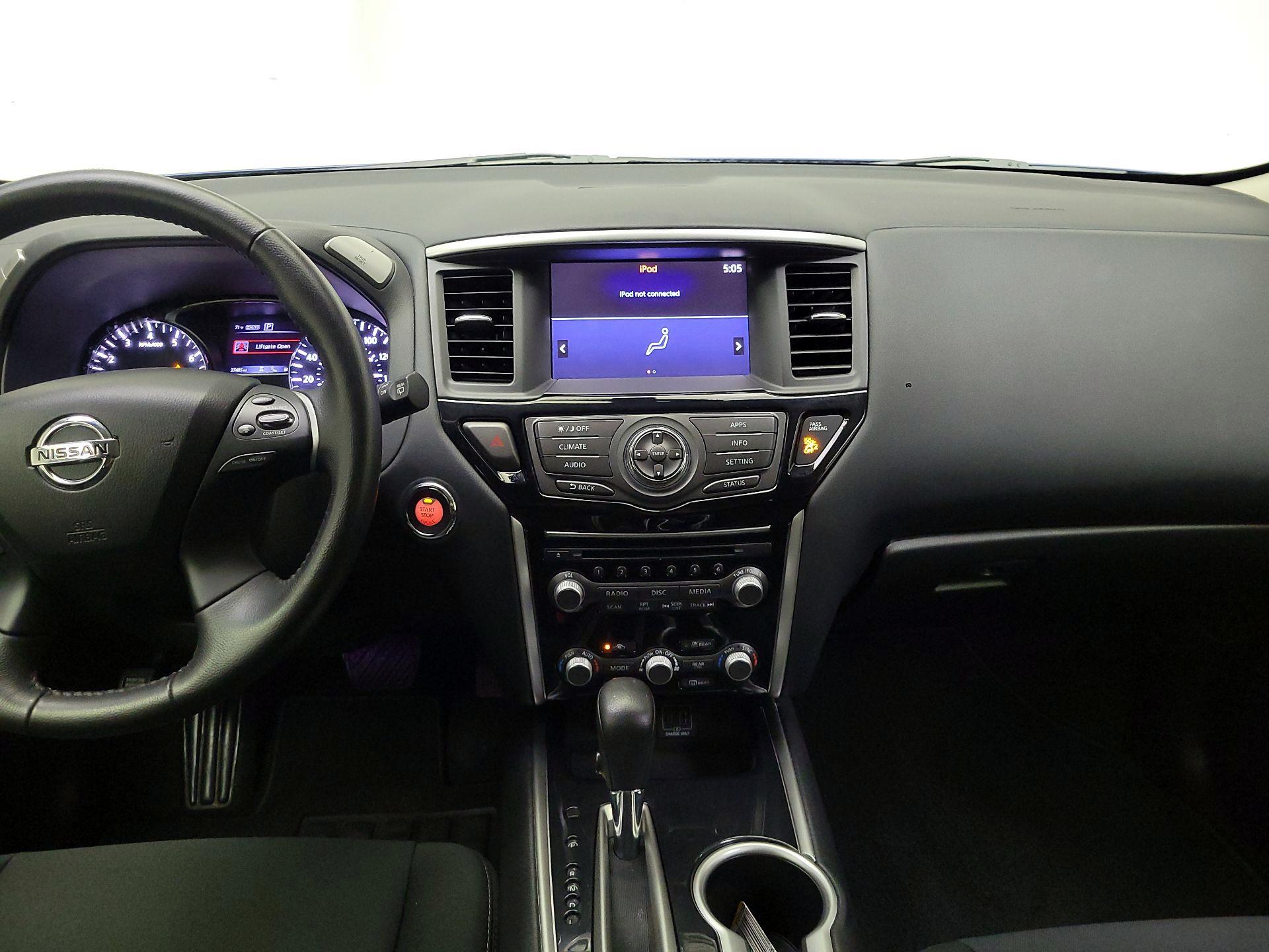 Thumbnail: 2020 Nissan Pathfinder - 9